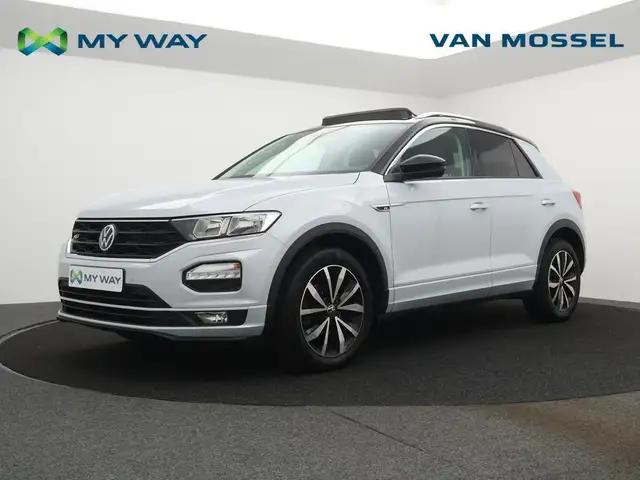 Volkswagen T-Roc T-Roc R-LINE Exterior 1.5TSI 150PK *AUTOMAAT*PANO DAK*PDC*NAVI*BLTH*CRUISE*¨PDC*DIGITAL DASHBOARD*...
