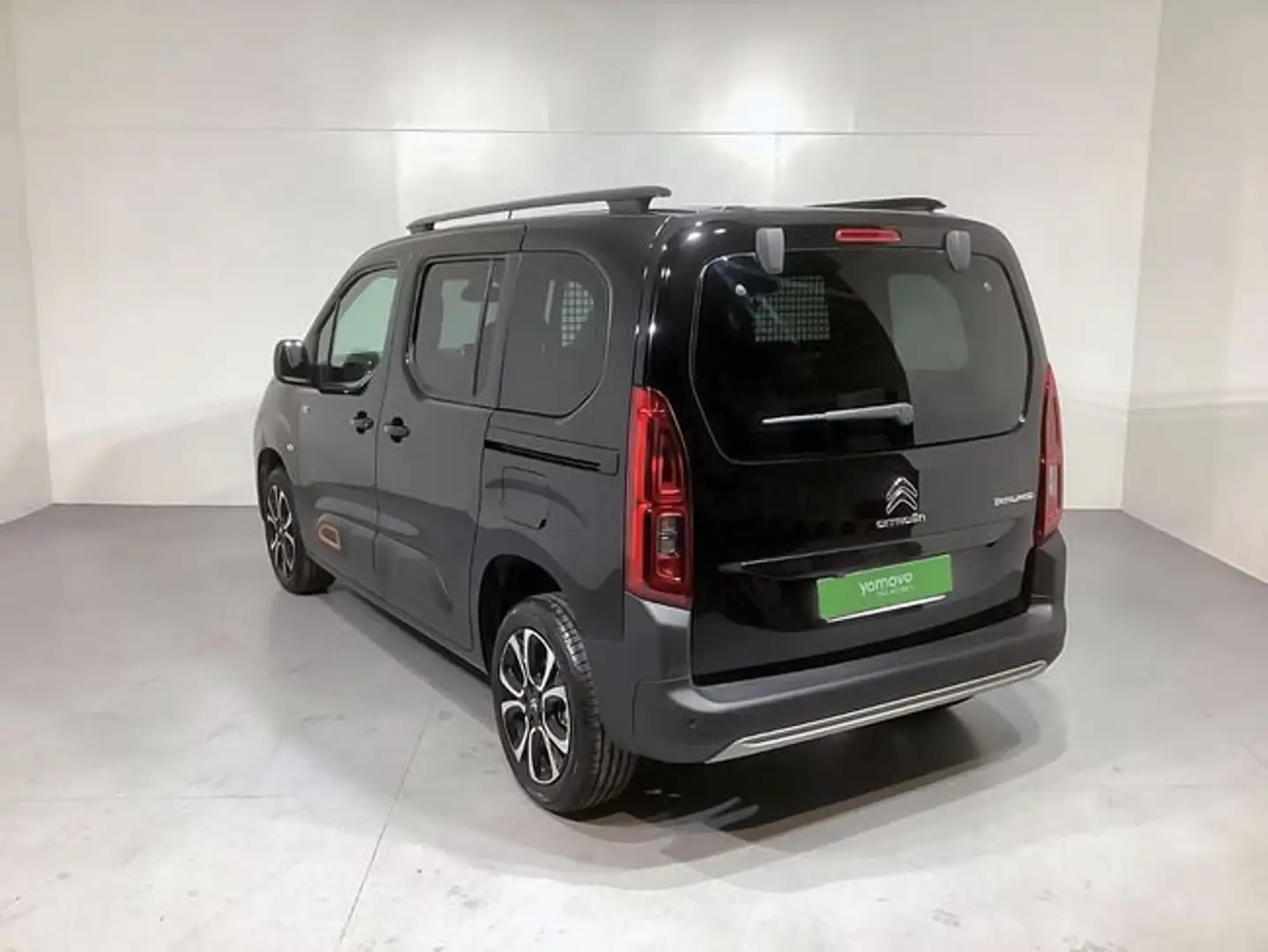 Citroen Berlingo 1.5 BLUEHDI 100 TALLA M SHINE BUSINESS 5P Negro - 2