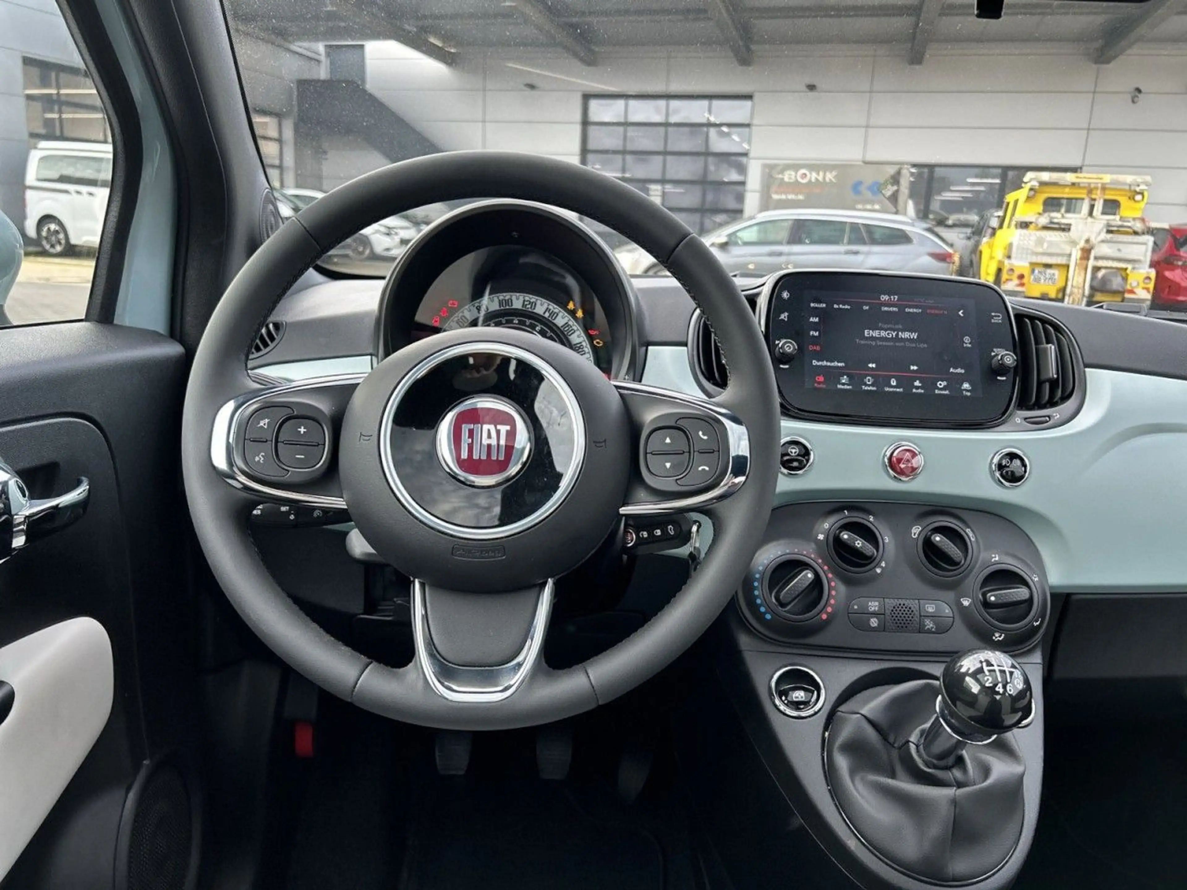 Fiat 500 1.0l 70PS DOLCEVITA **Glasdach/Sensoren** — photo 9