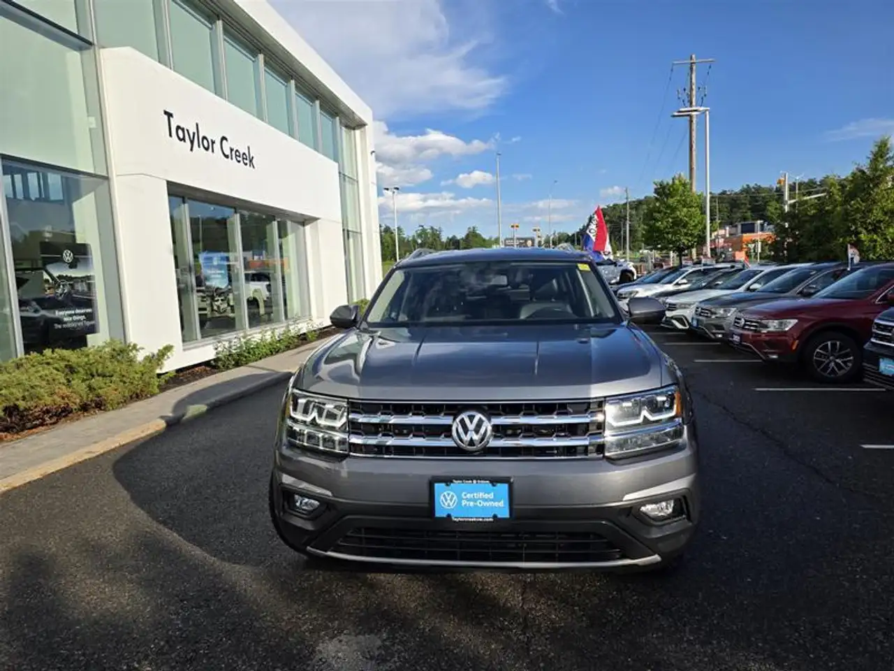 Volkswagen Atlas photo Volkswagen Atlas