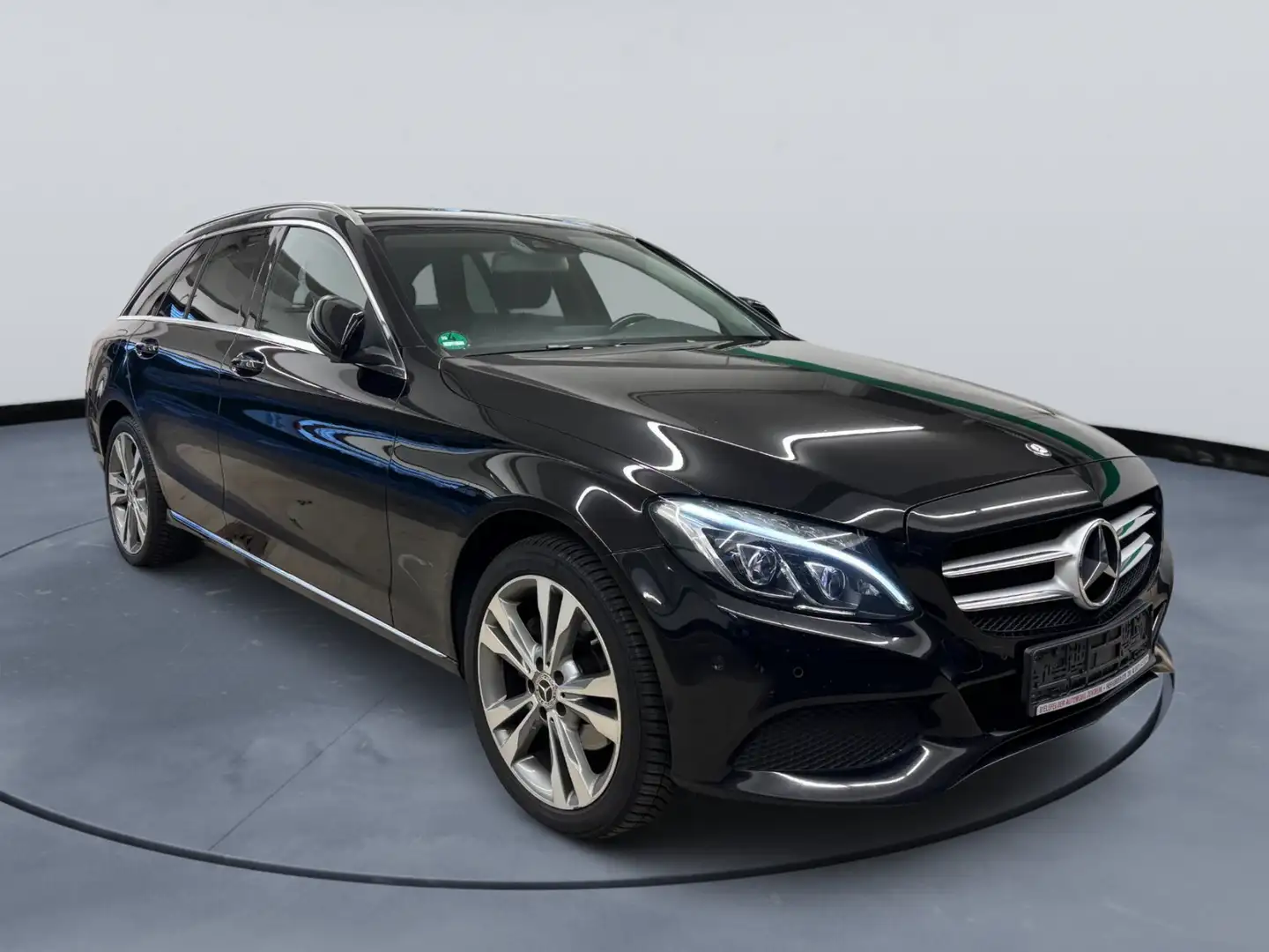 Mercedes-Benz C 220 Avantgarde/Kamera/PANO/AHK/MwSt./LED Schwarz - 2