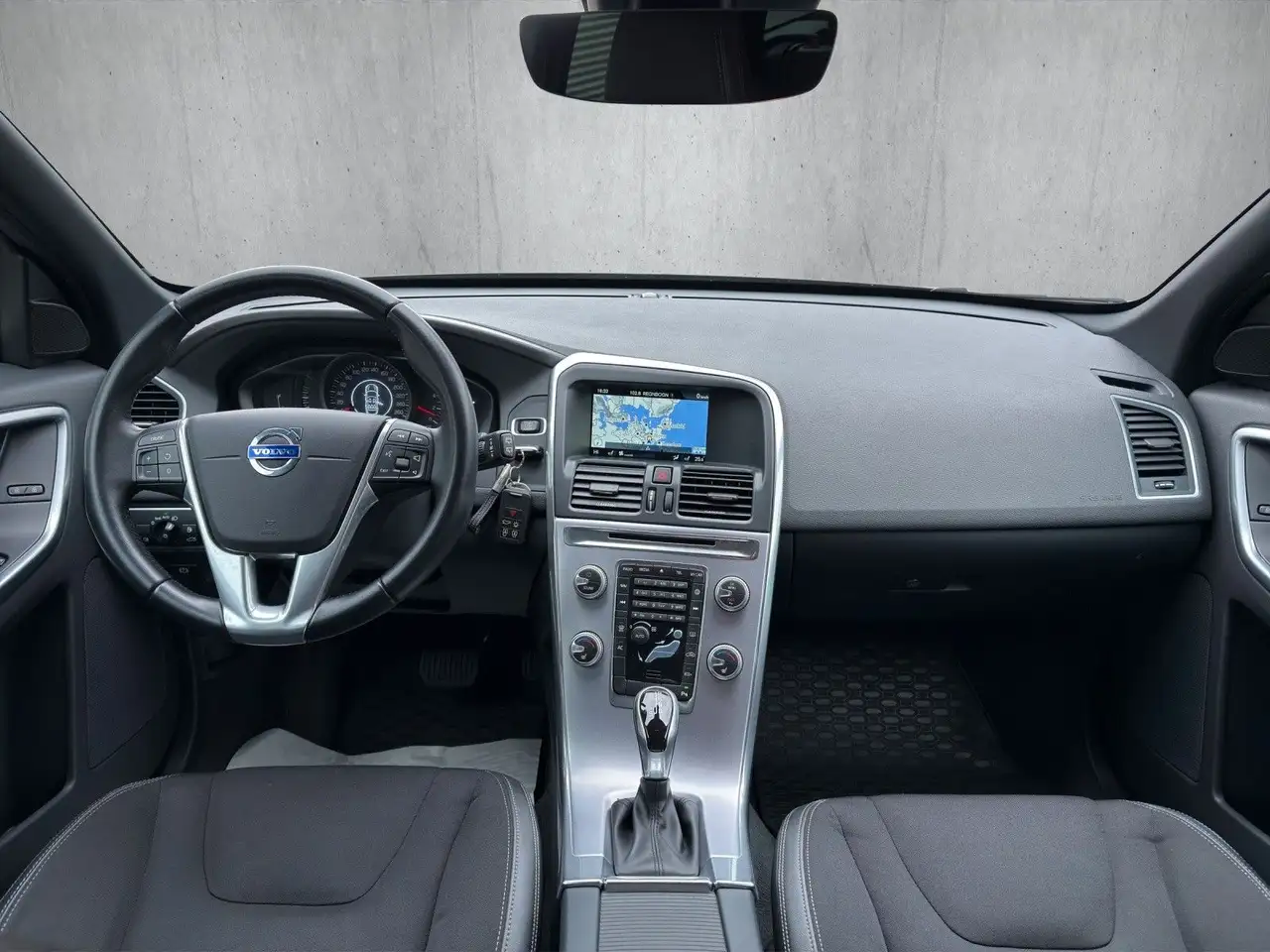 Volvo XC60 — photo 17 sur 25