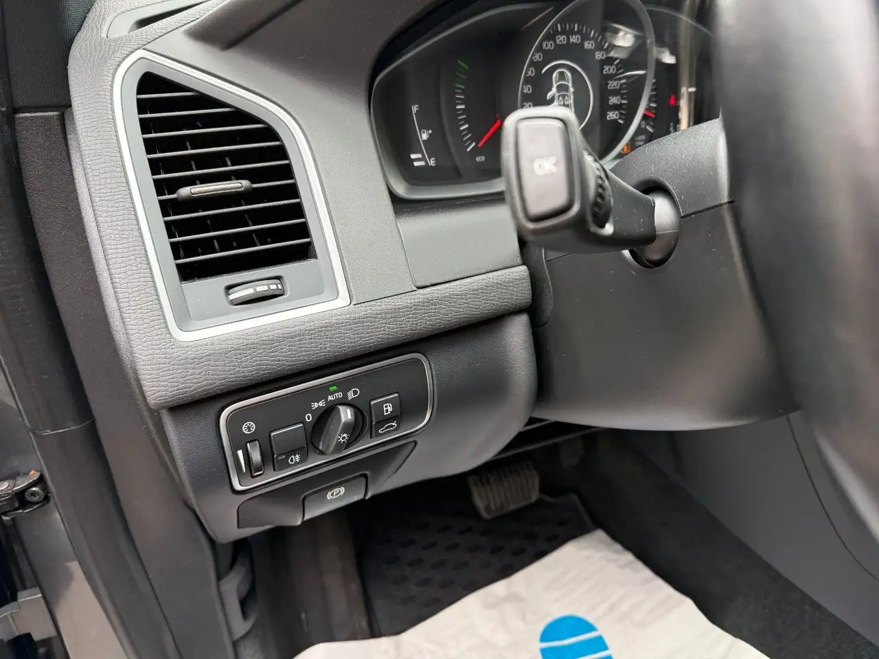 Volvo XC60 — photo 12 sur 25