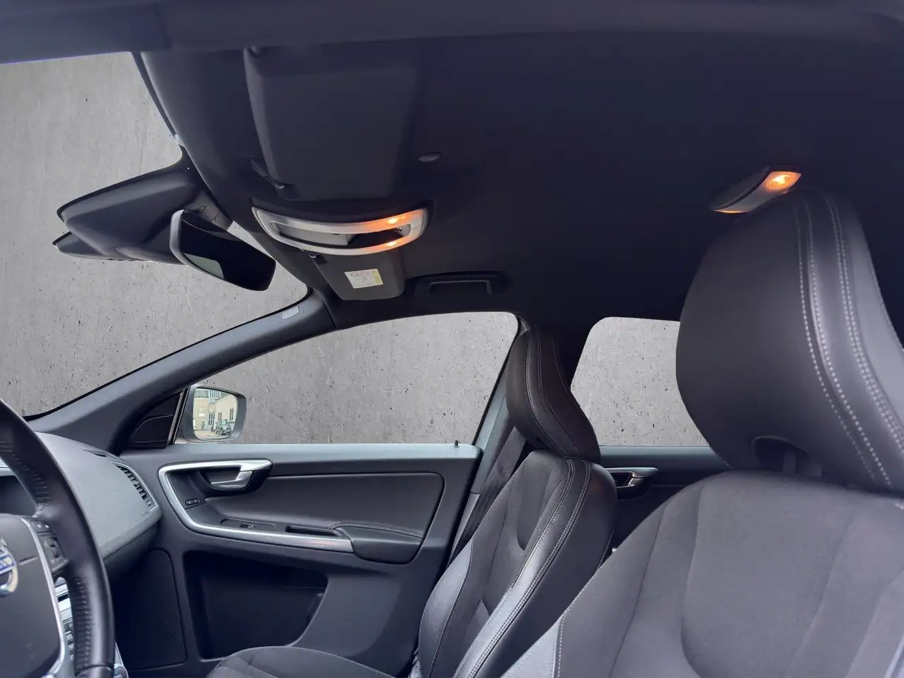 Volvo XC60 — photo 25 sur 25