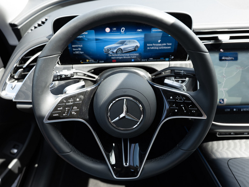 Mercedes-Benz E 200 4M T Avantgarde/LED/Cam/AHK/Totw/Distr/18" — photo 10