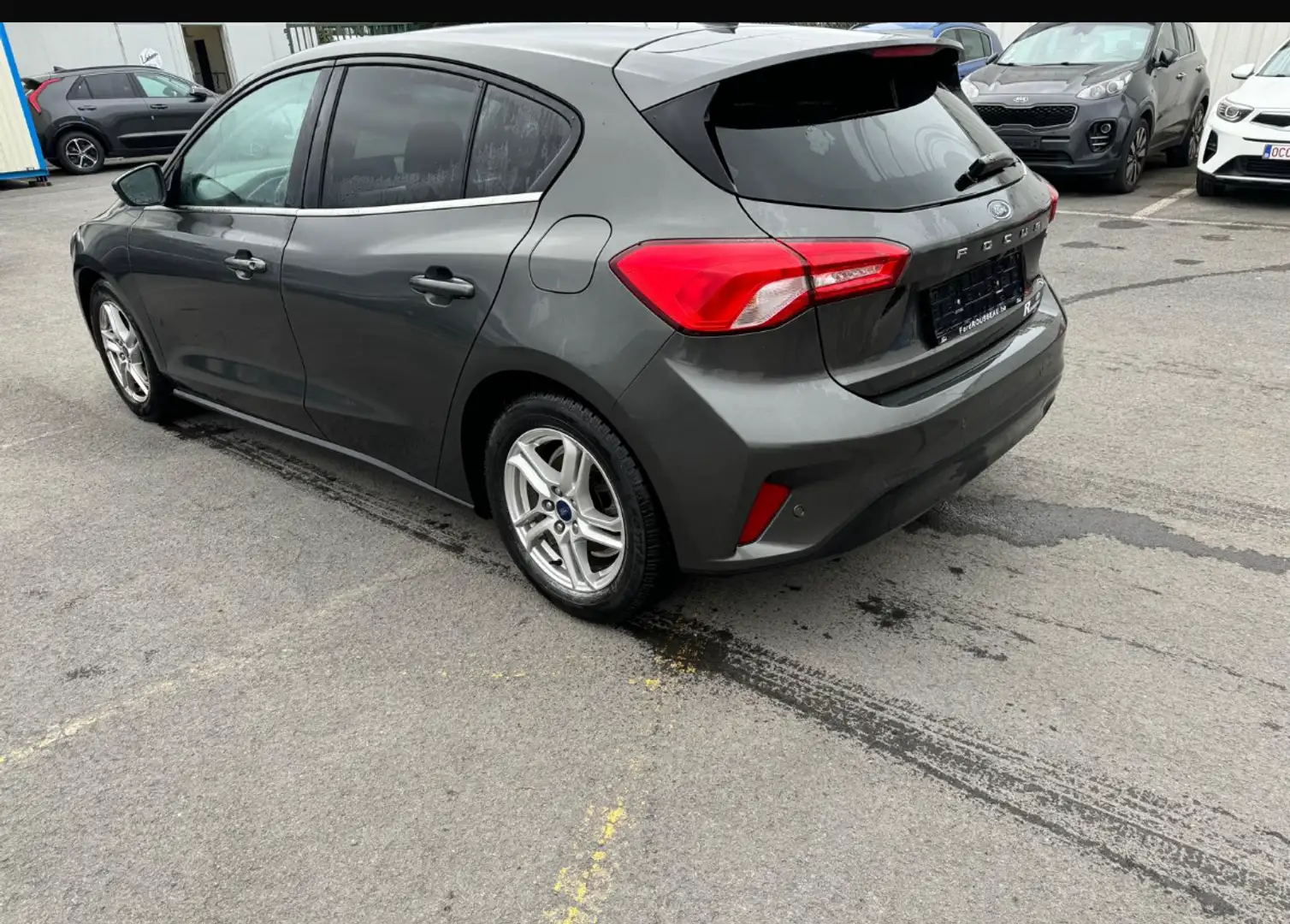 Ford Focus Gris - 2