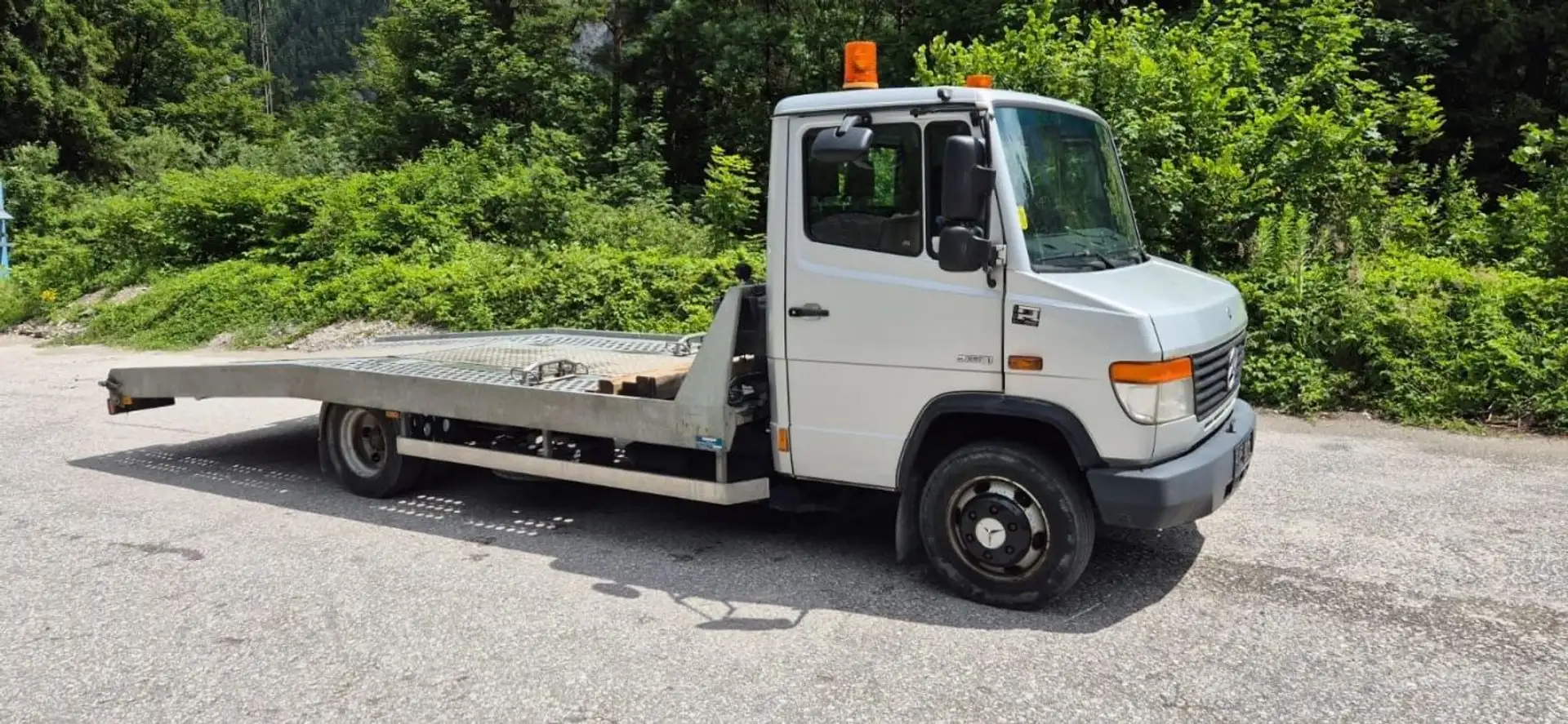 Mercedes-Benz Vario 816 D ohne Pickerl!! AUT Silber - 2