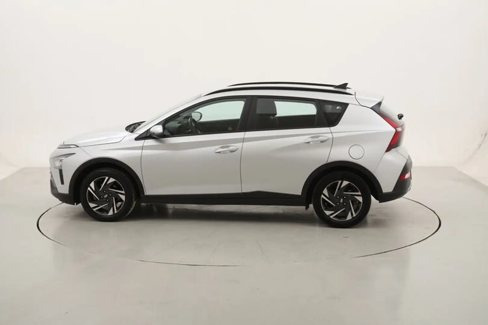 Hyundai BAYON XLine 1.2 Benzina 84CV Argento - 2