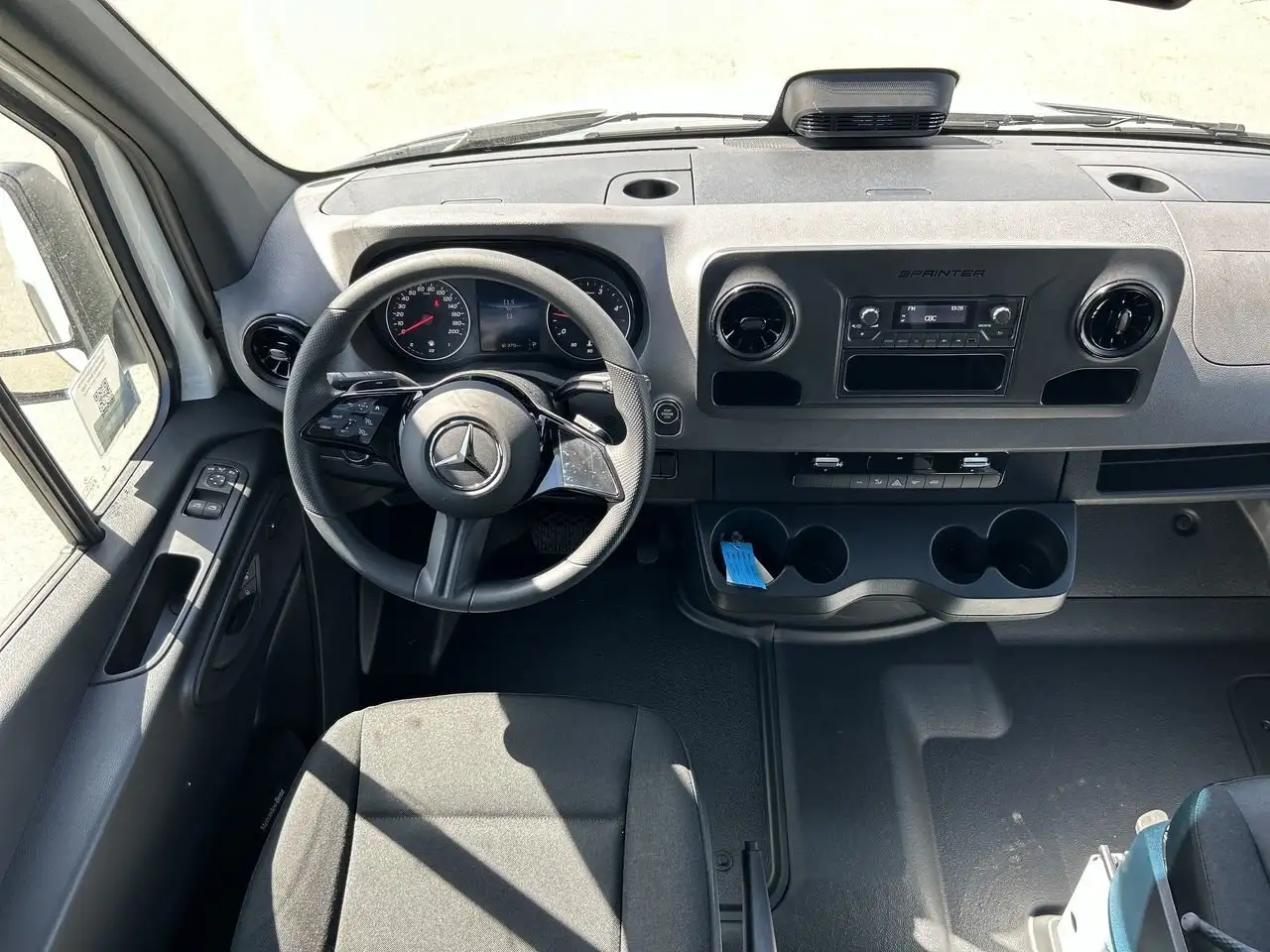 Mercedes-Benz Sprinter снимка Mercedes-Benz Sprinter