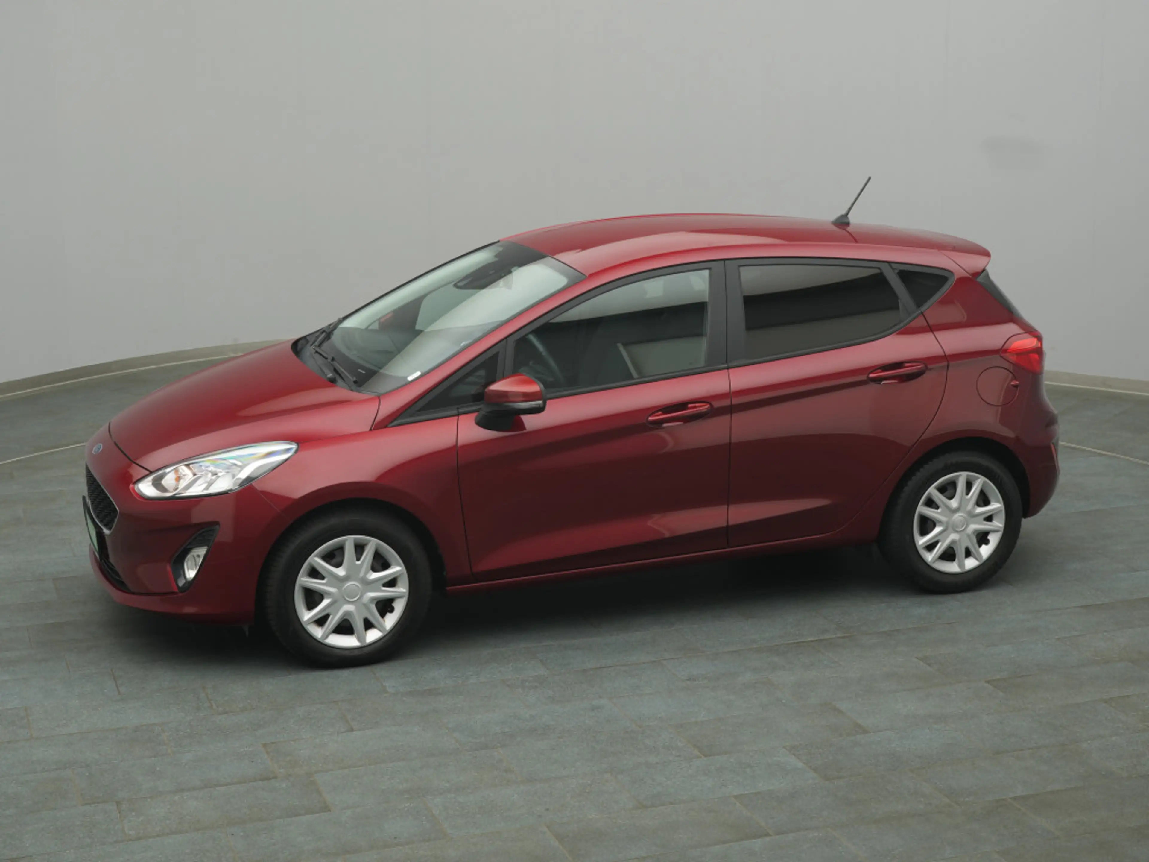 Ford Fiesta Cool&Connect 100PS/Winter-Paket — photo 40