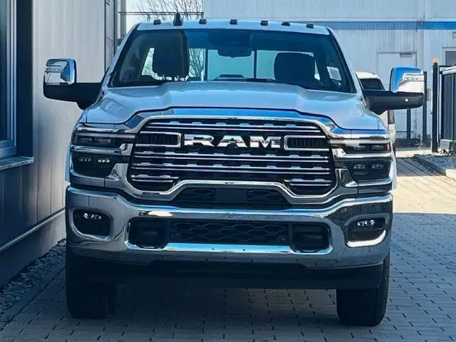 Dodge RAM 3500 Limited Longhorn RamBox  6.7HO 8 Gang