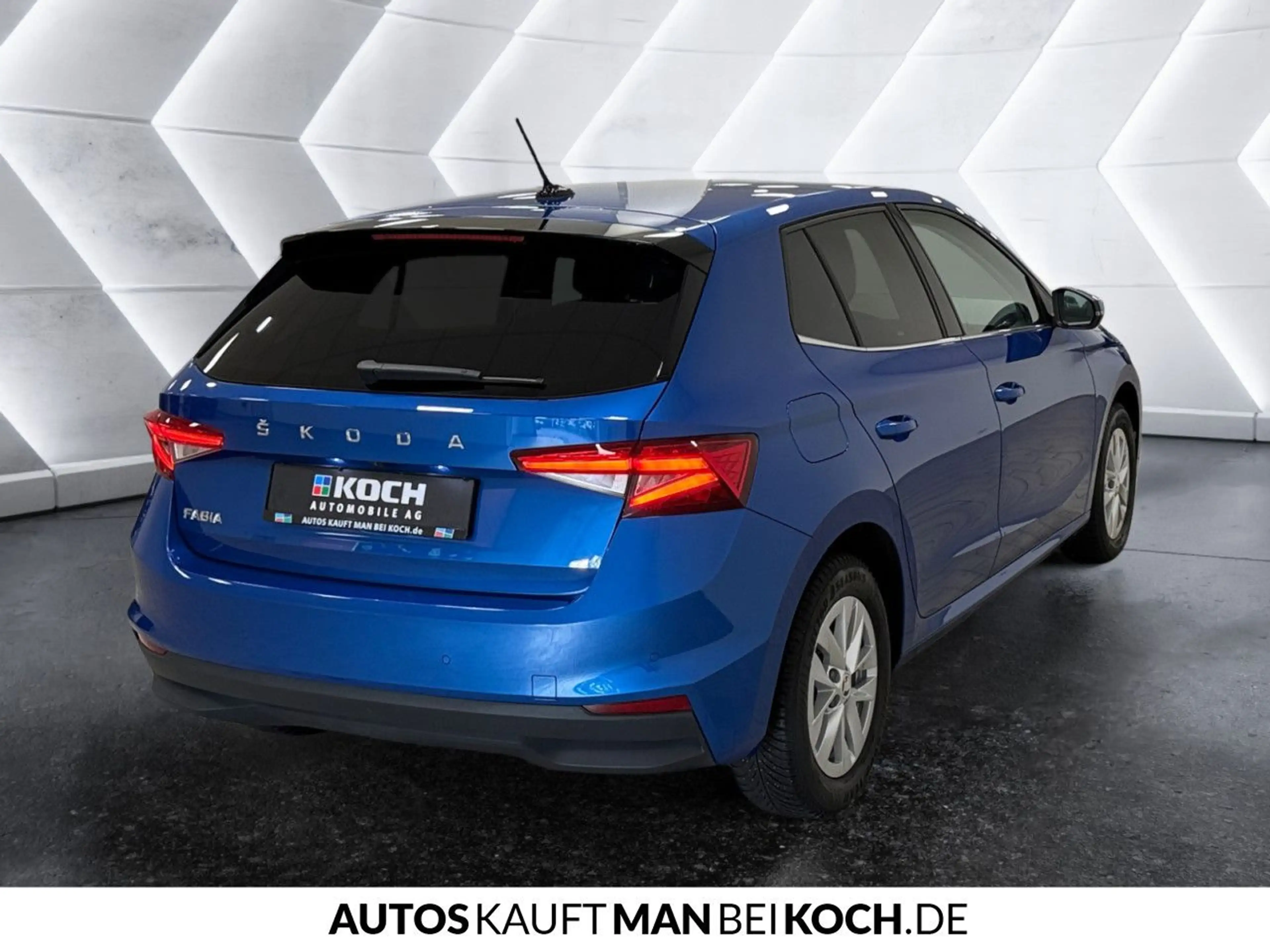 Skoda Fabia Style 1.0 TSI DSG PDC SHZ Kamera ACC GJR — photo 5