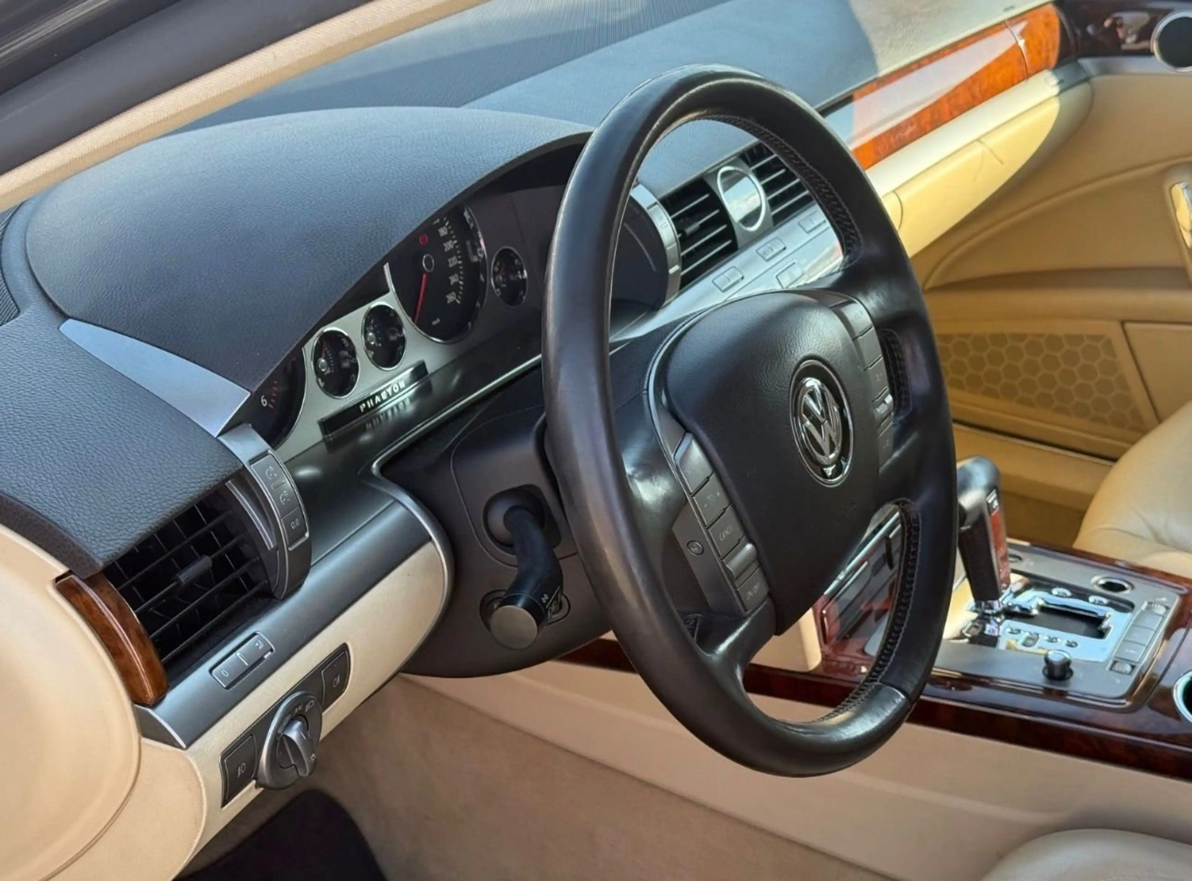 Volkswagen Phaeton V6 TDI 5-Sitzer 4Motion — photo 9
