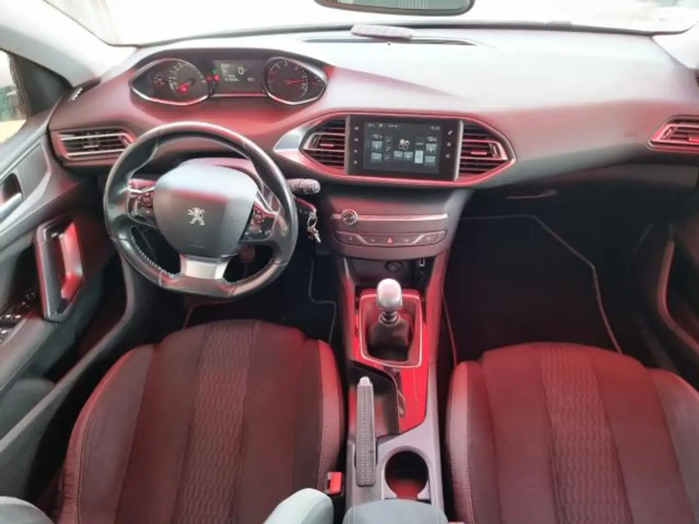 Peugeot 308 1.6 BlueHDi Style 120 Bianco - 2