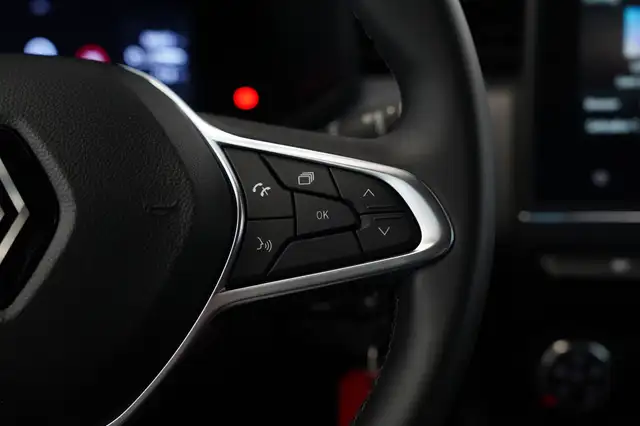 Renault Clio view 9