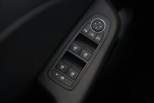 Renault Clio view 11