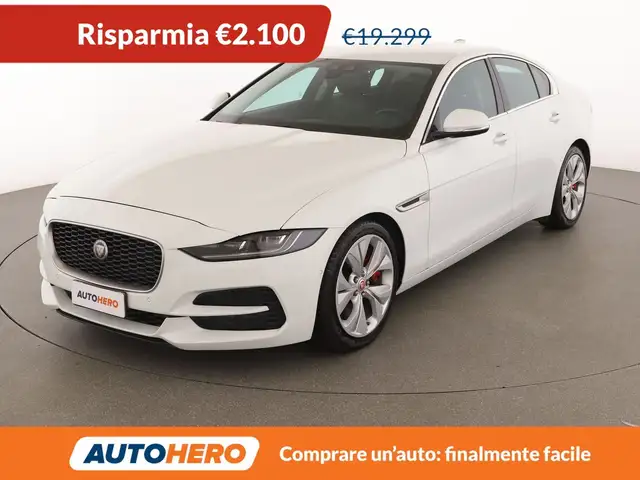 Jaguar XE 20d SE