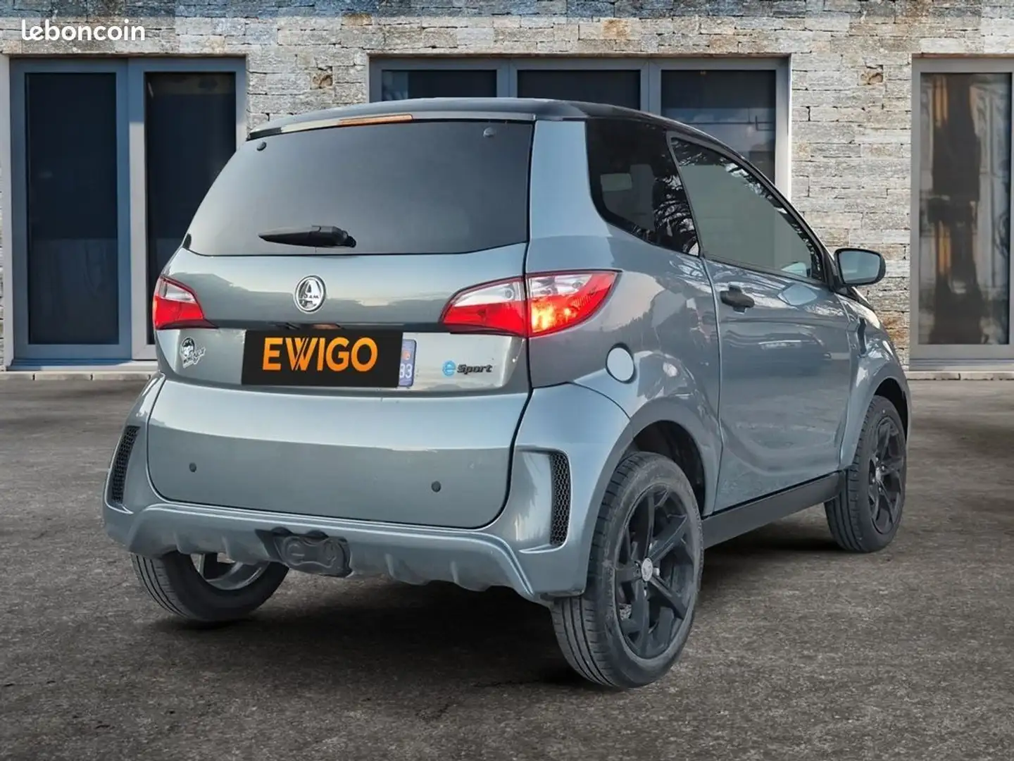 Aixam Coupe Coupé e-coupe e-city premiere main camera de recul %2B climatisation interieur cuir Blauw - 2