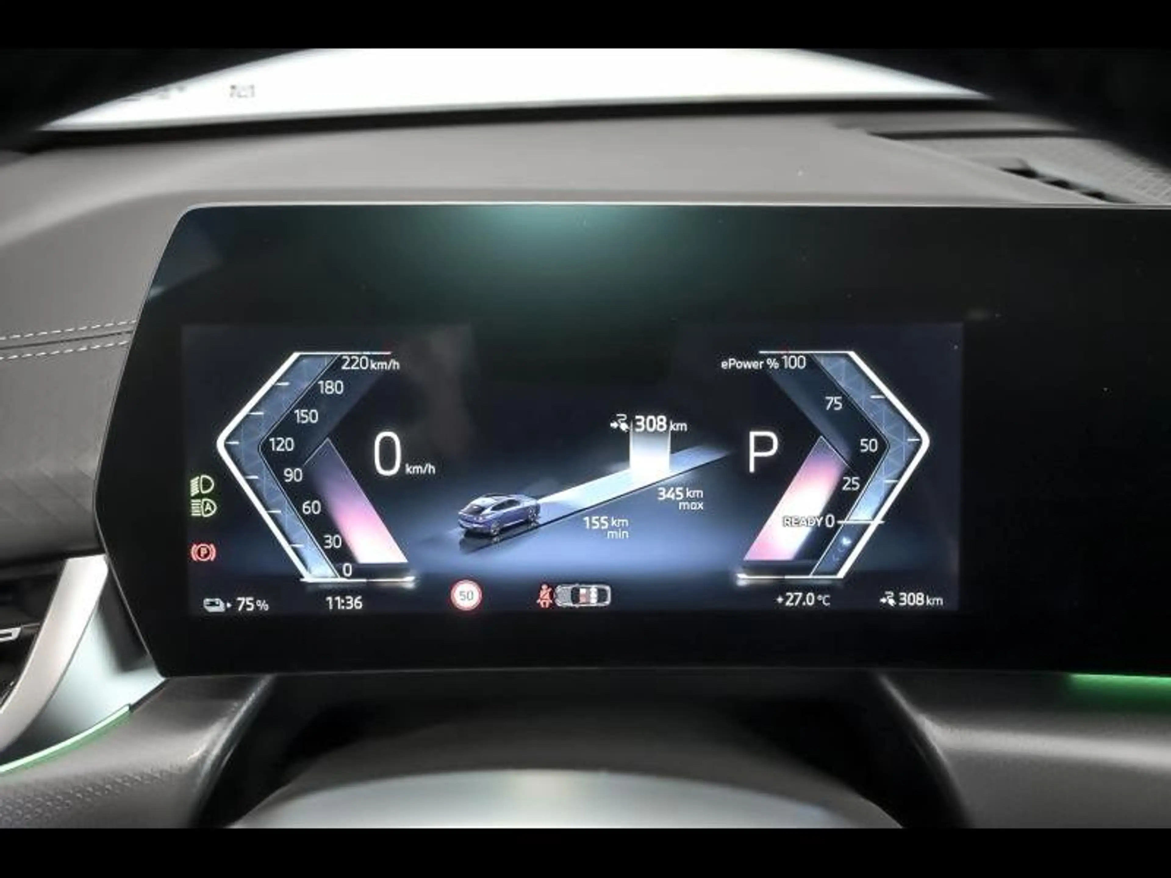 BMW iX2 eDrive20 | Msport Pro | Comfort | TH | Pano | Das — photo 11