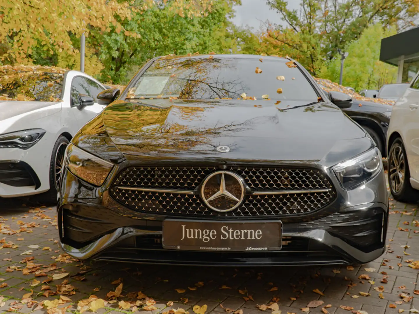 Mercedes-Benz A 220 d AMG-Sport/MLB/Cam/AHK/Night/Distr/Winter Negru - 2