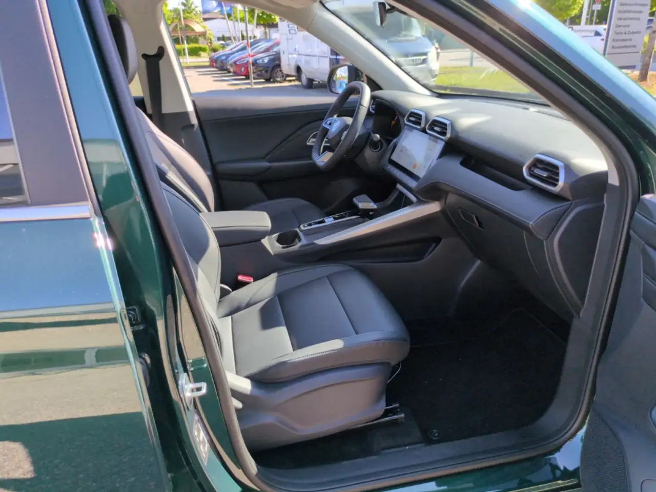 MG ZS HYBRID+ LUXURY * 197 PS * TAGESZULASSUNG * FFB 15