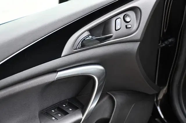 Opel Insignia view 7
