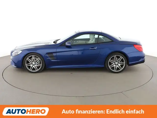Mercedes-Benz SL view 3