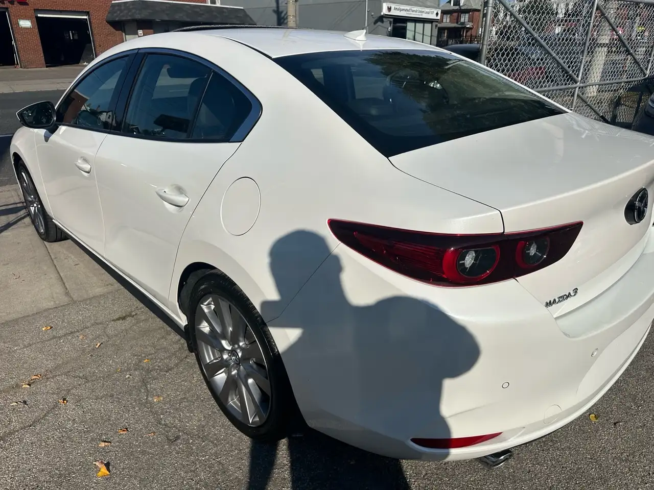 Mazda 3 снимка Mazda 3