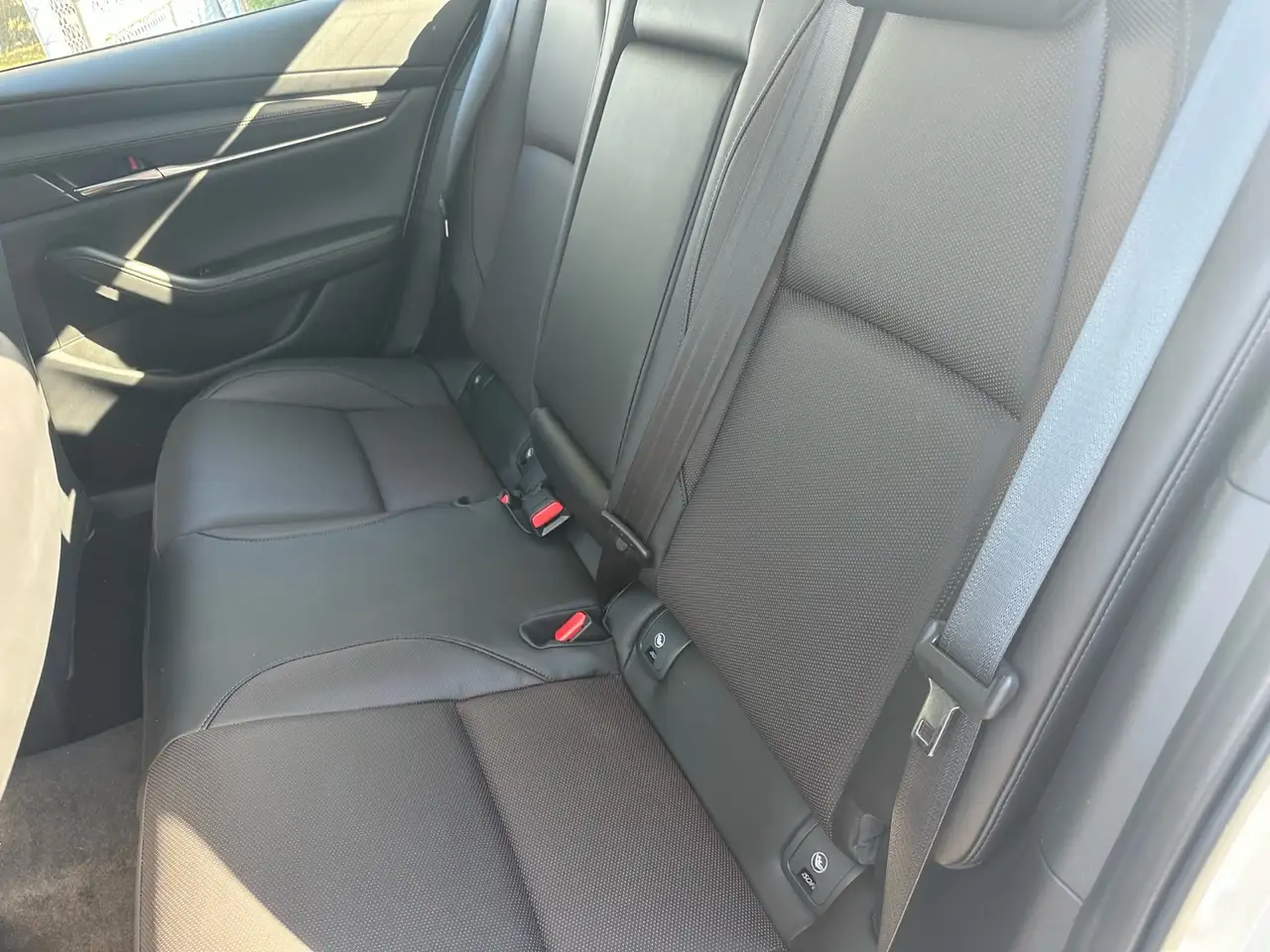 Mazda 3 снимка Mazda 3