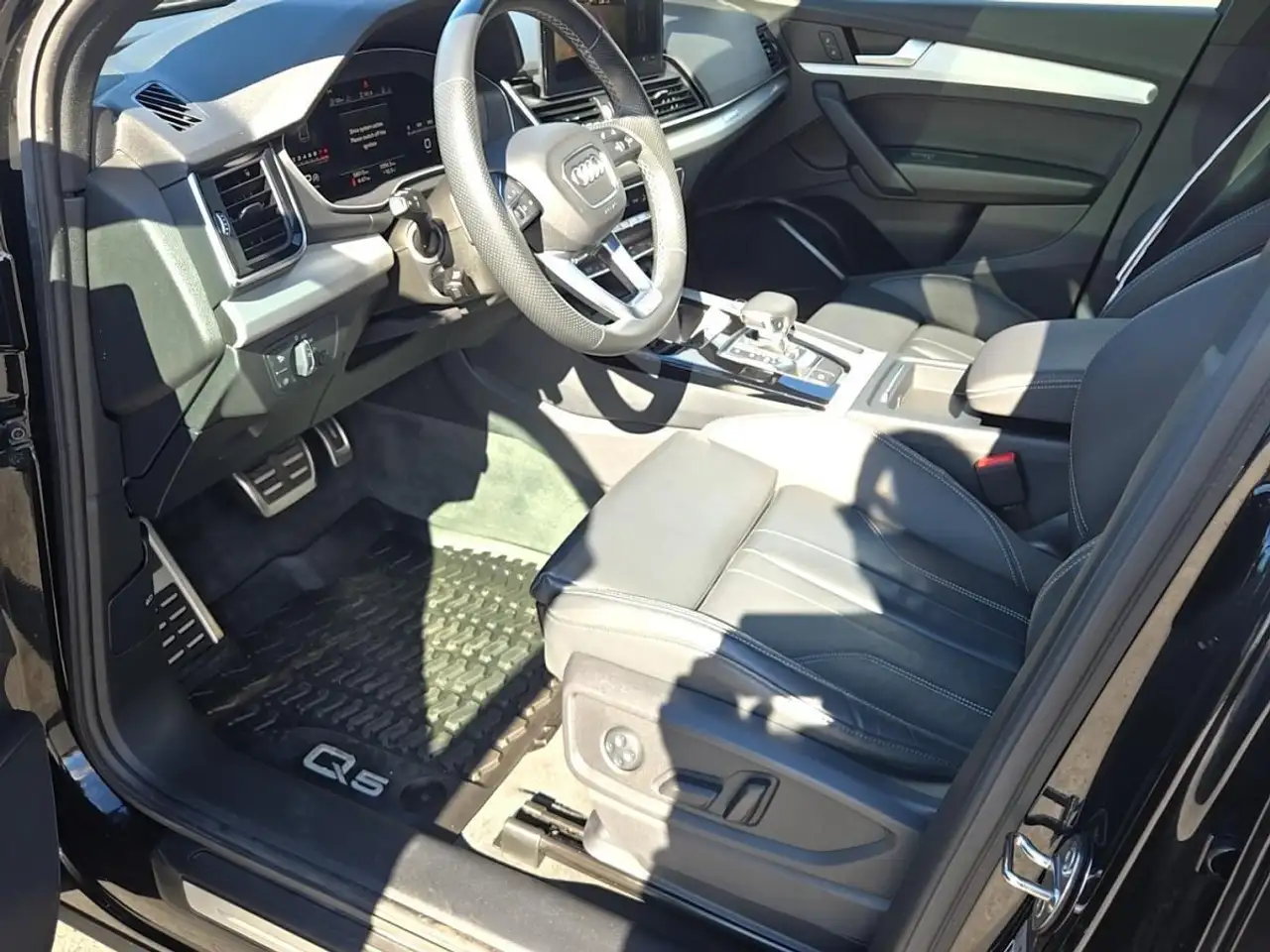 Audi Q5 снимка Audi Q5