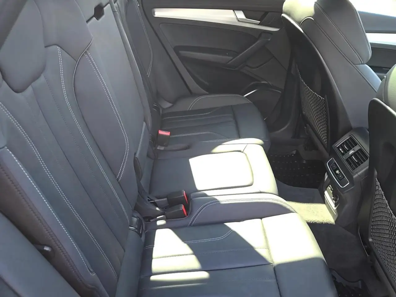 Audi Q5 снимка Audi Q5