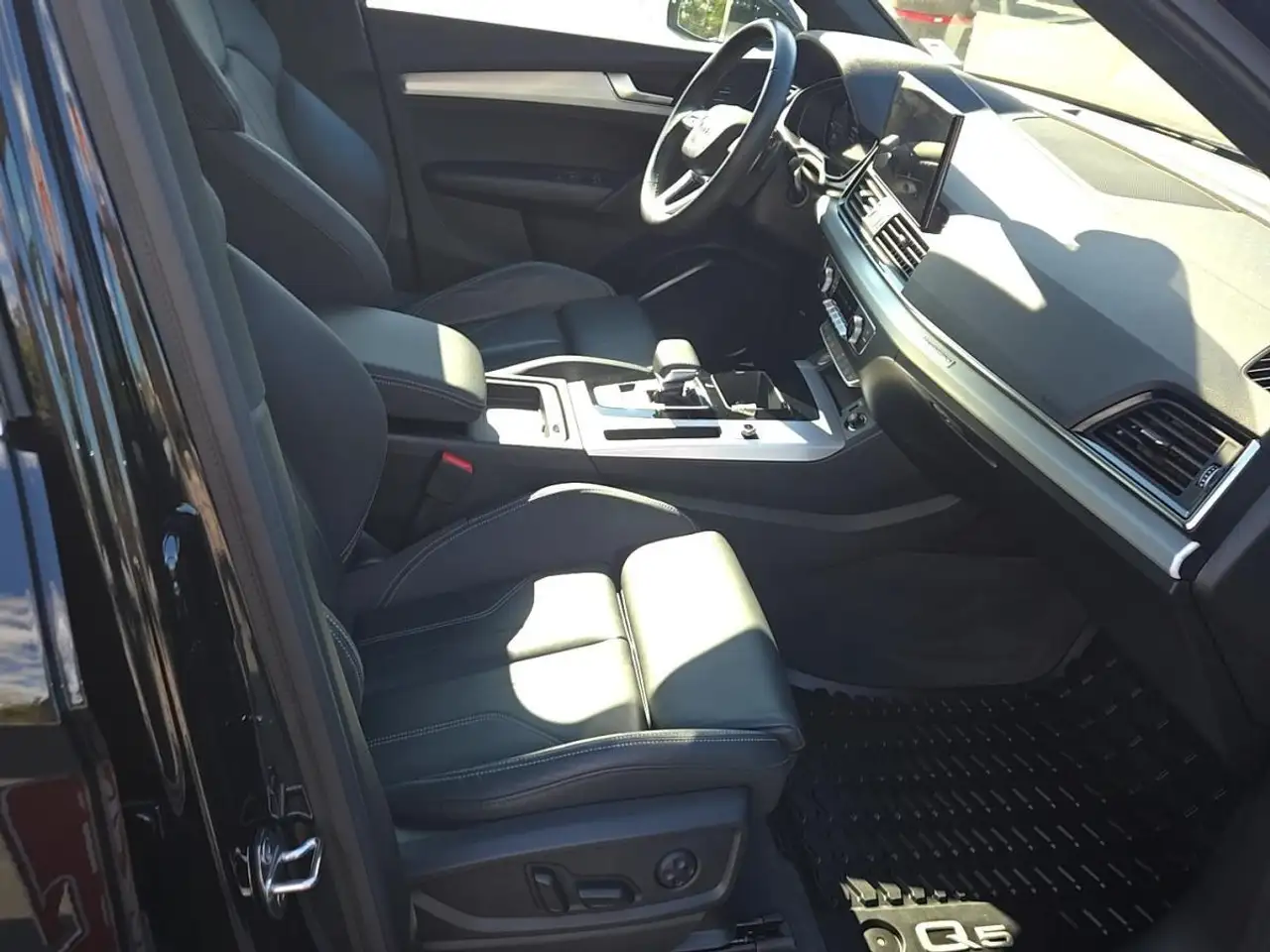 Audi Q5 снимка Audi Q5