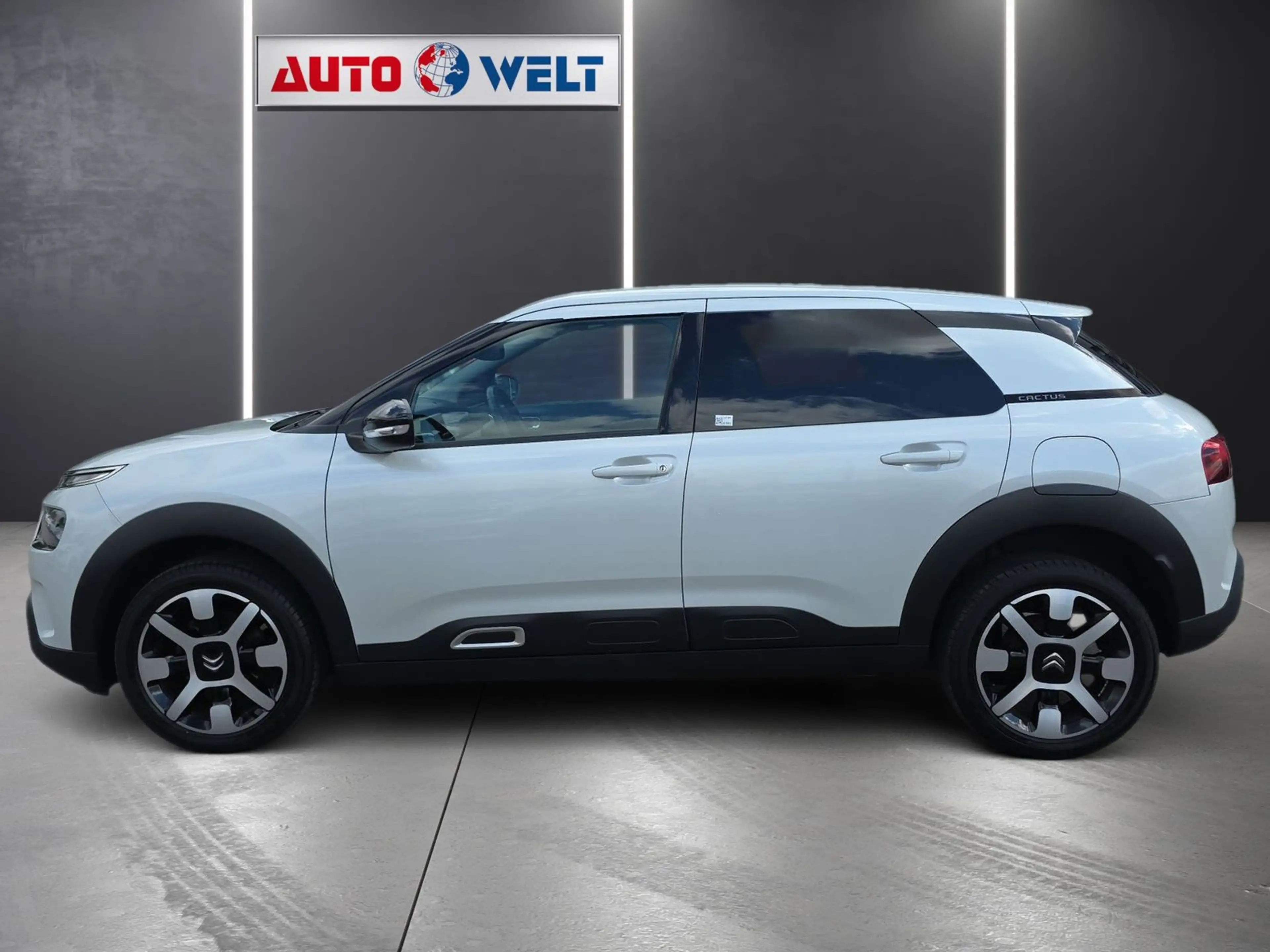 Citroen C4 Cactus 1.2 12V e-THP Feel Navi Kamera AHK — photo 6