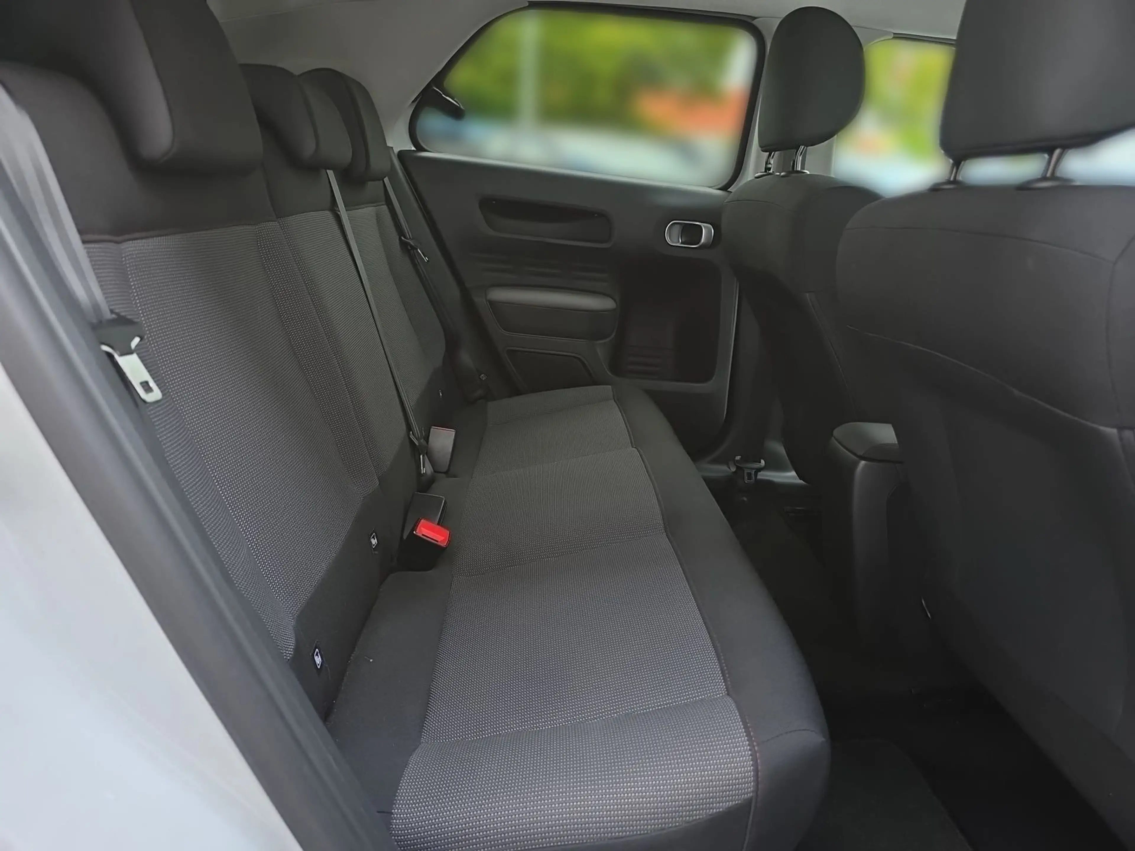 Citroen C4 Cactus 1.2 12V e-THP Feel Navi Kamera AHK — photo 13