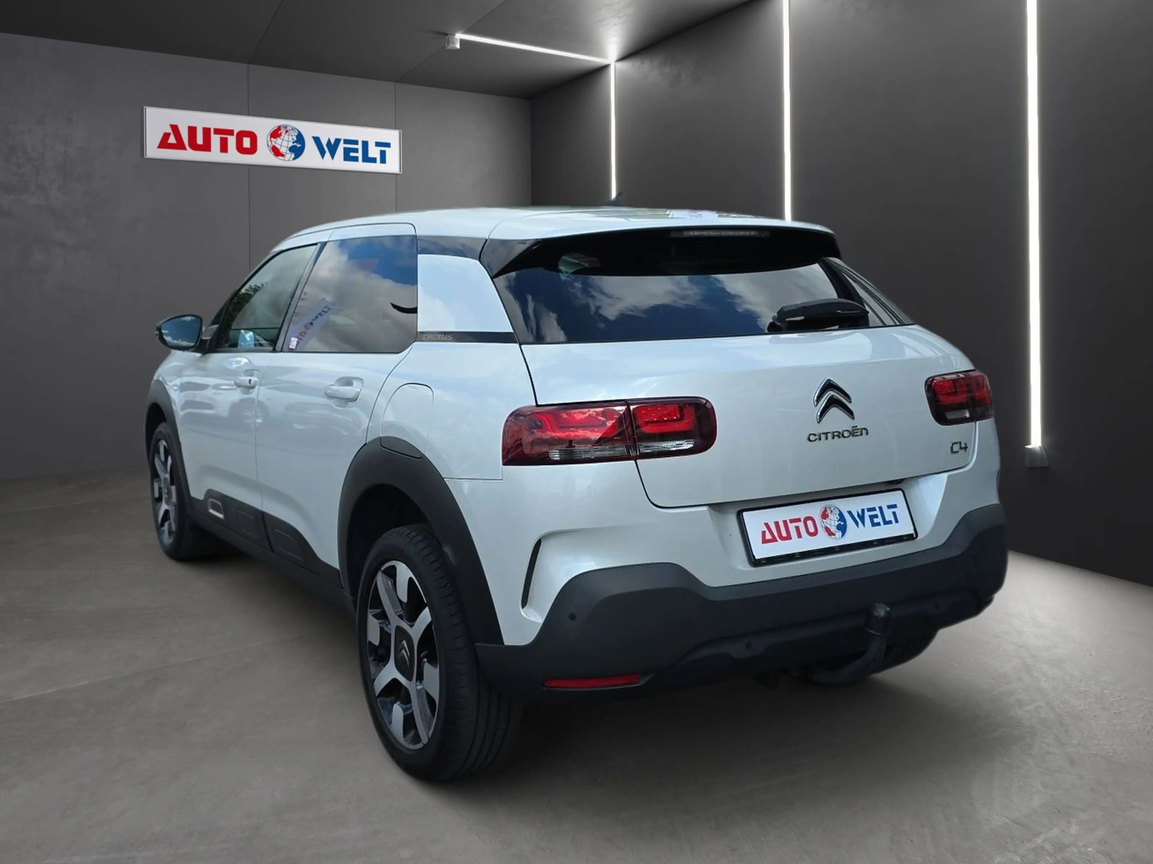 Citroen C4 Cactus 1.2 12V e-THP Feel Navi Kamera AHK — photo 5