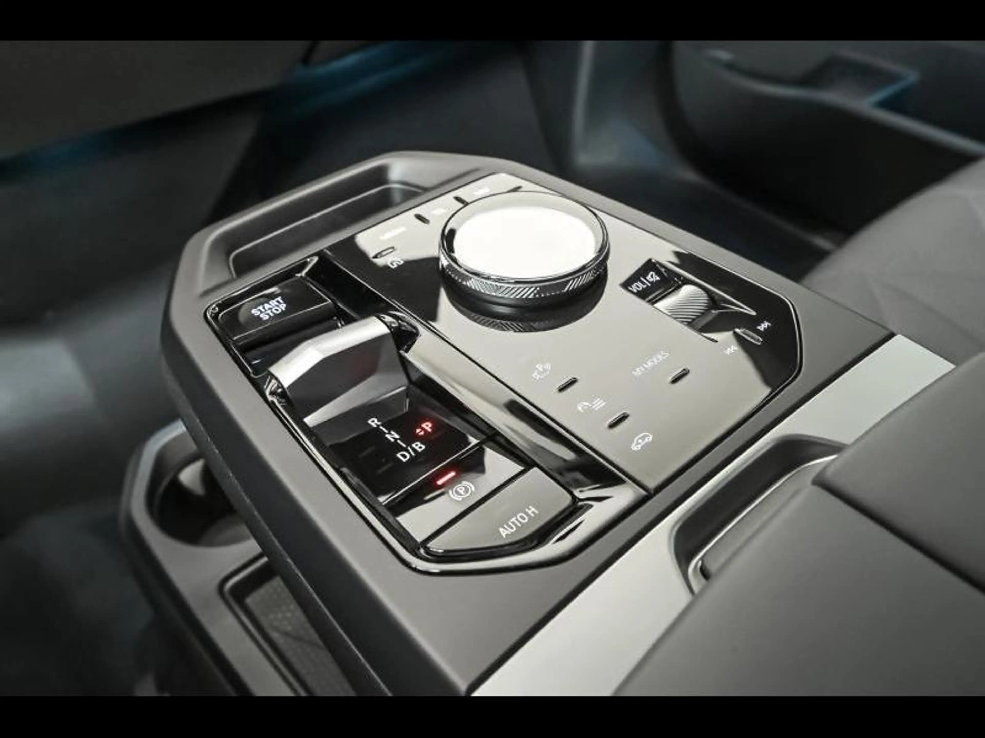 BMW iX xDrive45 - NIEUW — photo 11