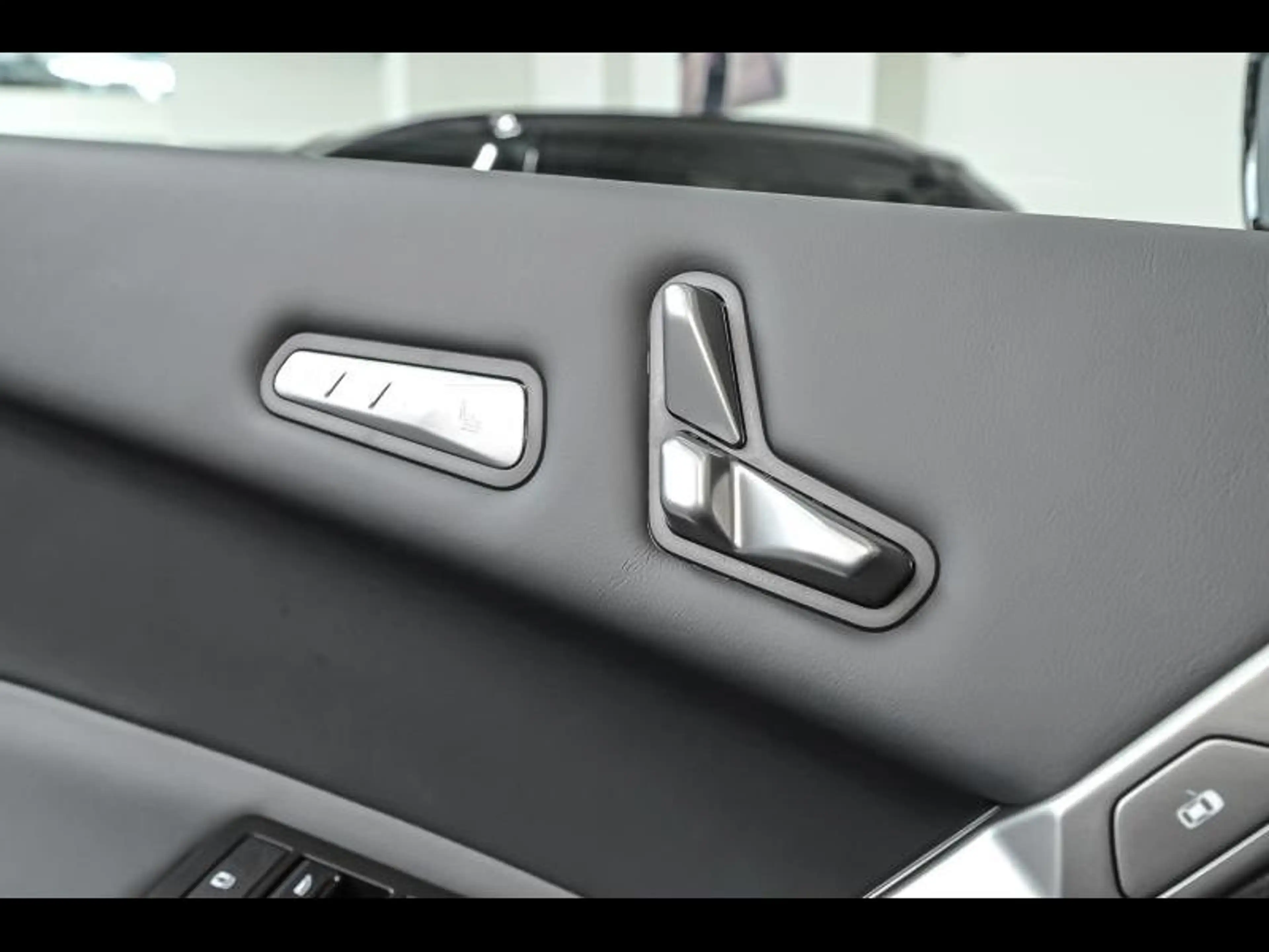 BMW iX xDrive45 - NIEUW — photo 18