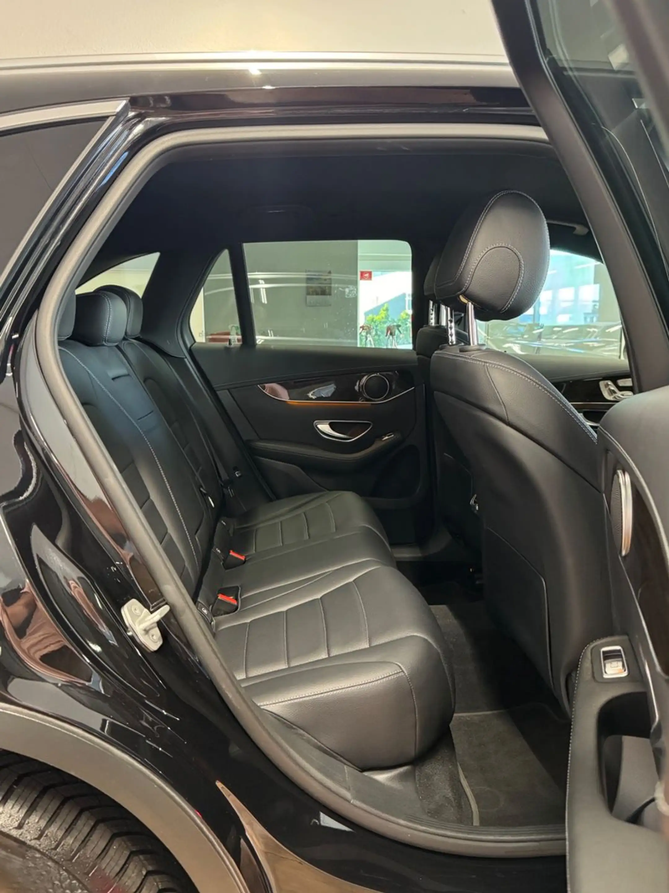 Mercedes-Benz GLC 250 4Matic HUD.NAVI.360°KAM.ACC.EL.SITZE.AHK — photo 13
