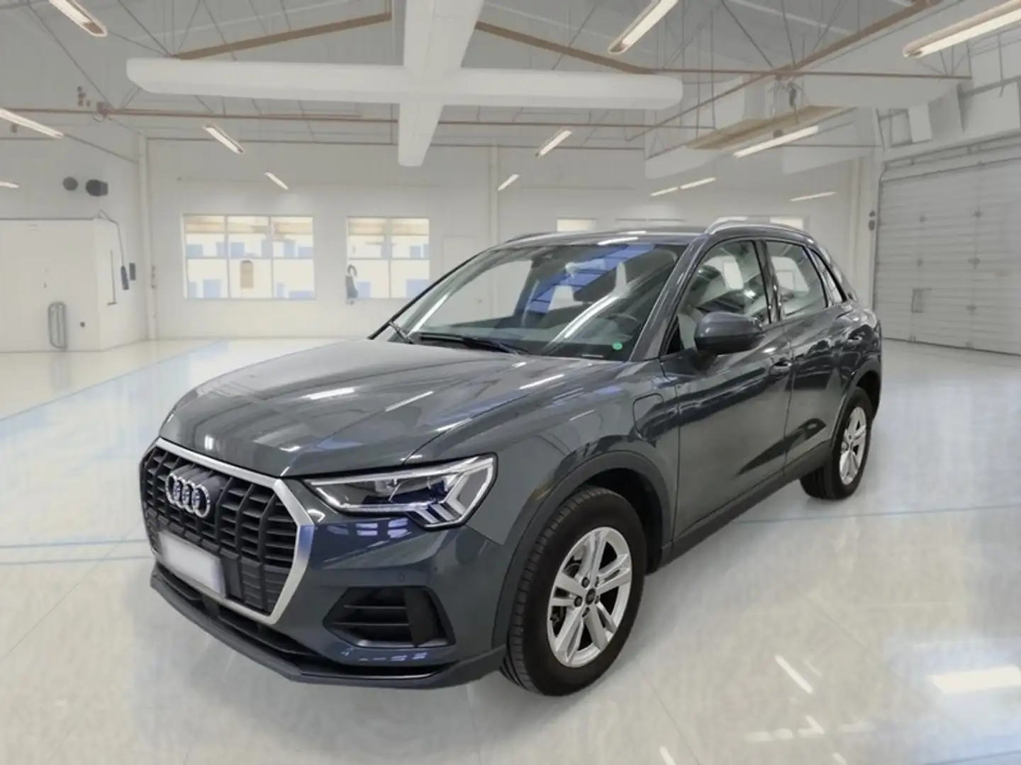 Audi Q3 45 TFSI e S tronic Business - 1