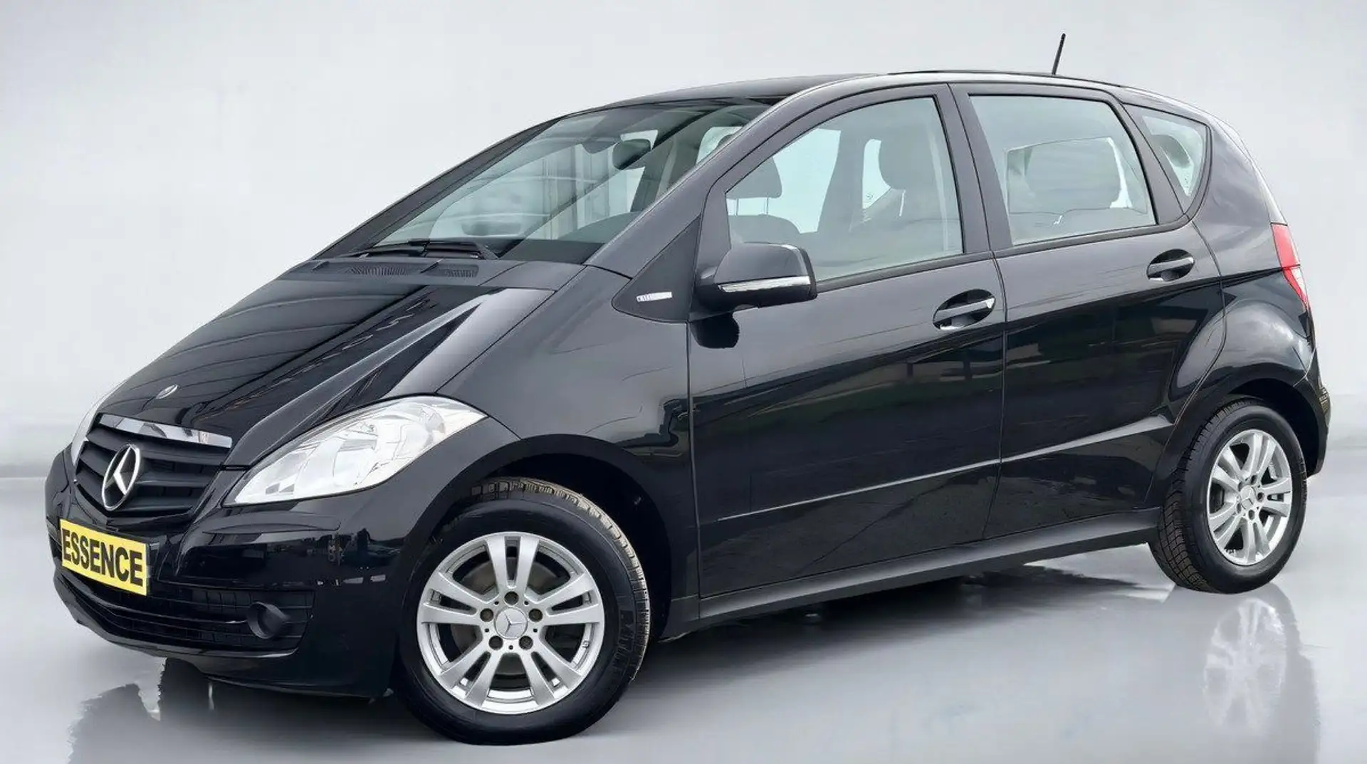 Mercedes-Benz A 150 150 II (W169) 1.5 95ch (6cv) BVM5 5 Portes AVANTGA Zwart - 1