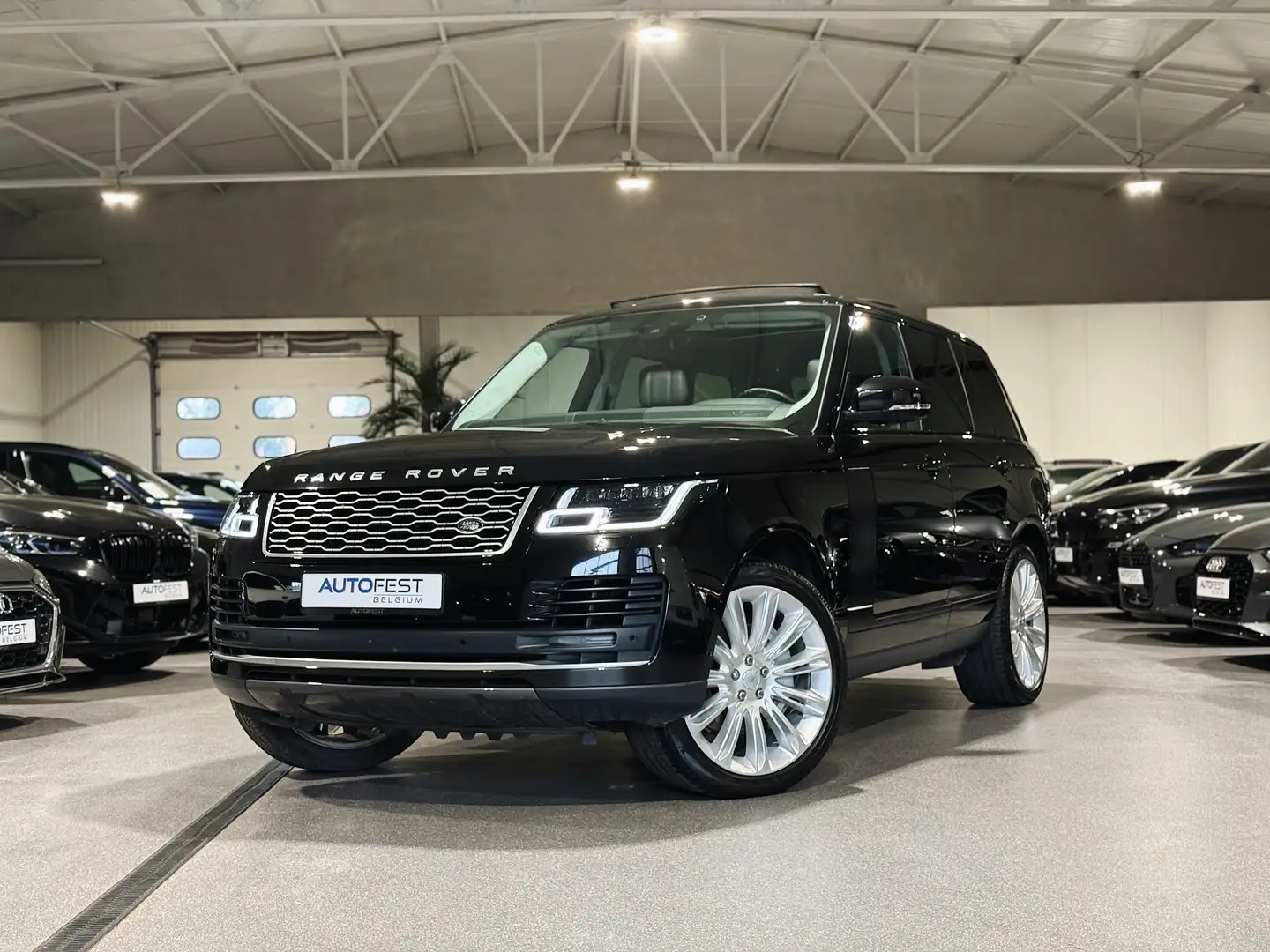 Land Rover Range Rover Vogue D300 Westminster Edition - 12 Mnd Garantie Zwart - 1