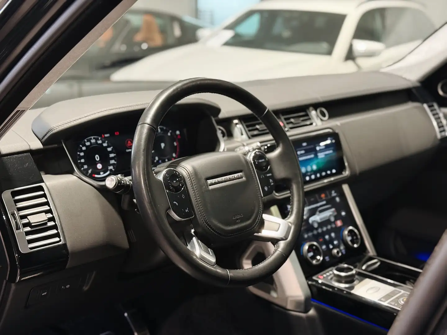 Land Rover Range Rover Vogue D300 Westminster Edition - 12 Mnd Garantie Zwart - 2