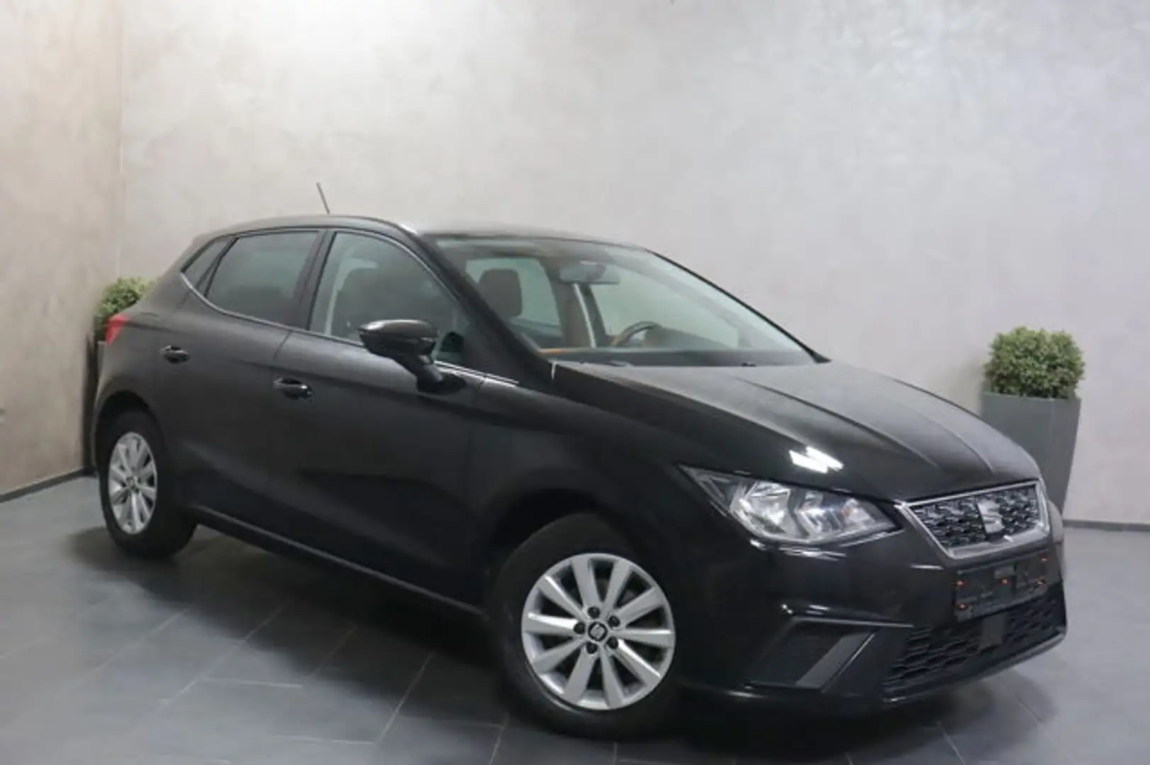 SEAT Ibiza Style NAVI TEMPO SHZ Scheckheftgepflegt Schwarz - 2