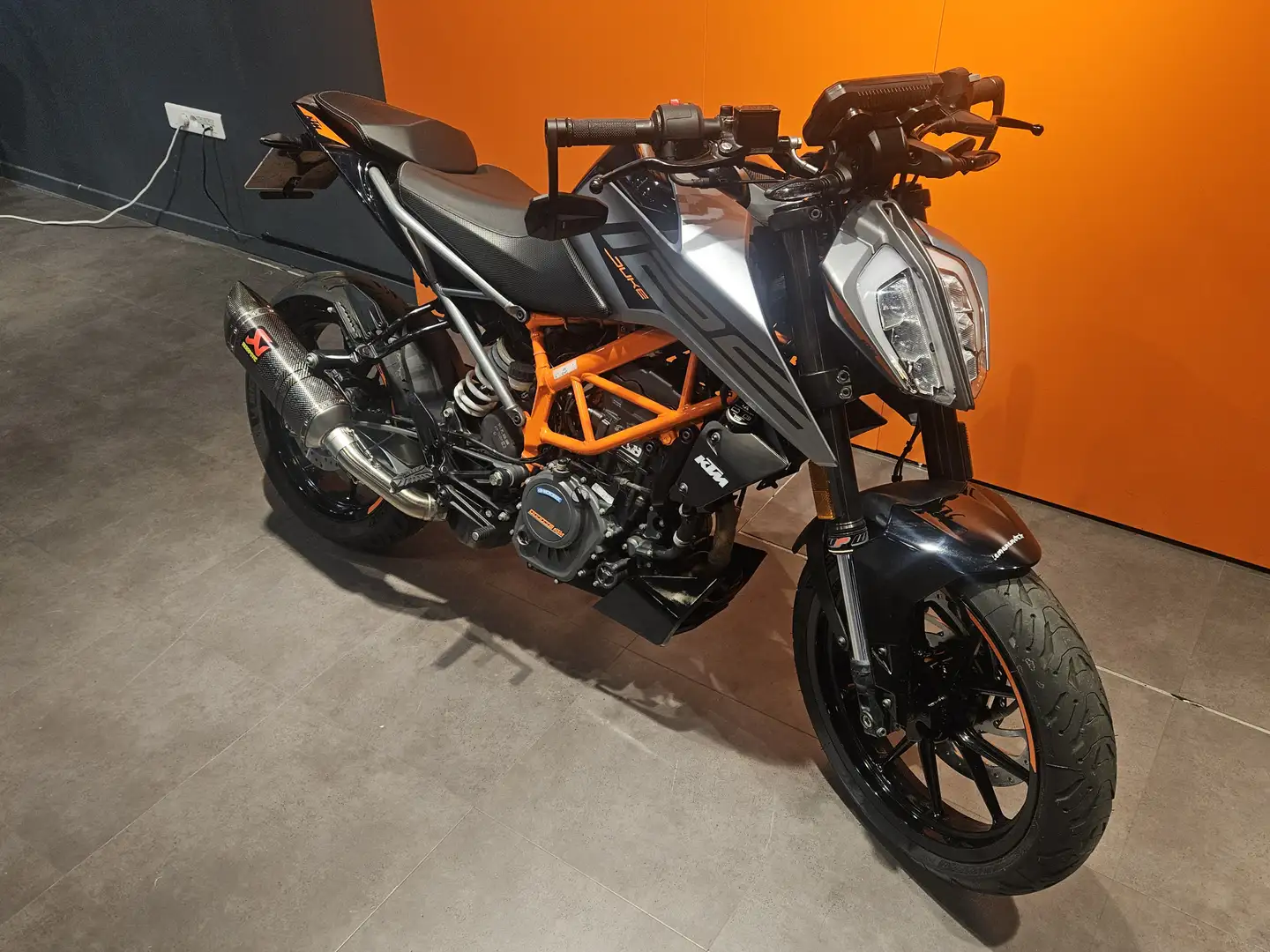 KTM 125 Duke - 2