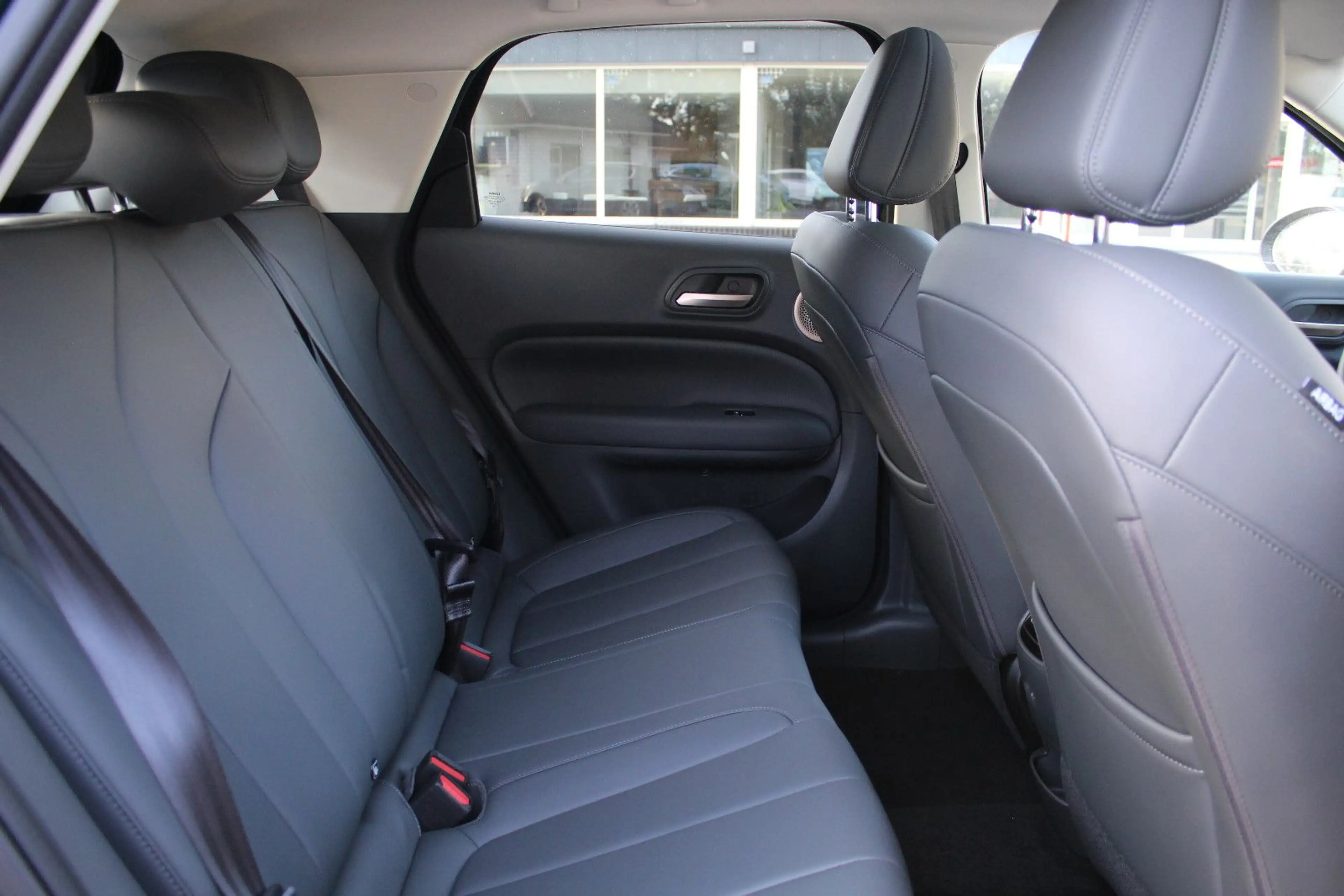 GWM Others ORA 5 Luxury 1.5 Turbo Automatik Panoramadach — photo 11