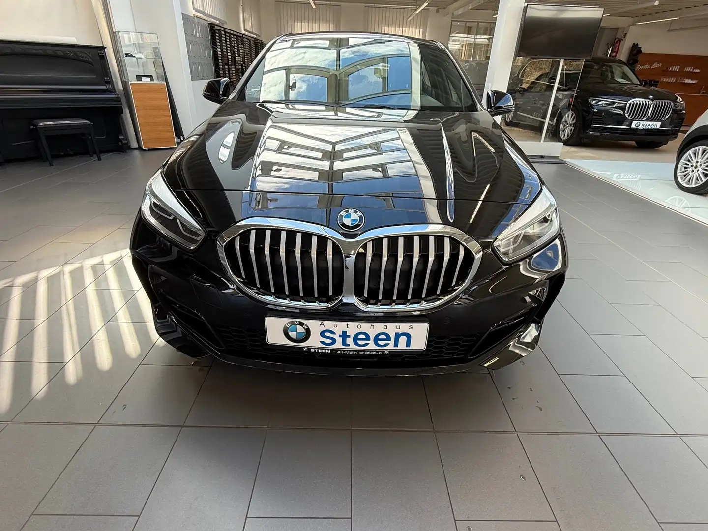 BMW 118 118i Aut. M Sport - 1
