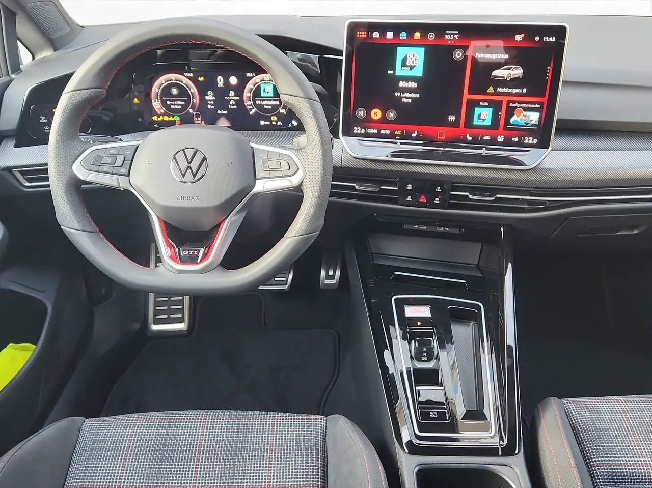 Volkswagen Golf GTI 2.0 TSI DSG BlackStyle 19" SHZ RFK 13