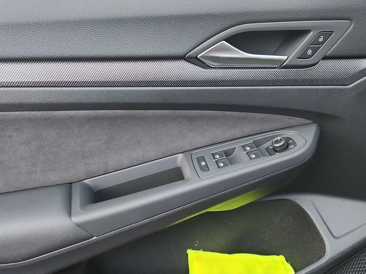 Volkswagen Golf GTI 2.0 TSI DSG BlackStyle 19" SHZ RFK 18