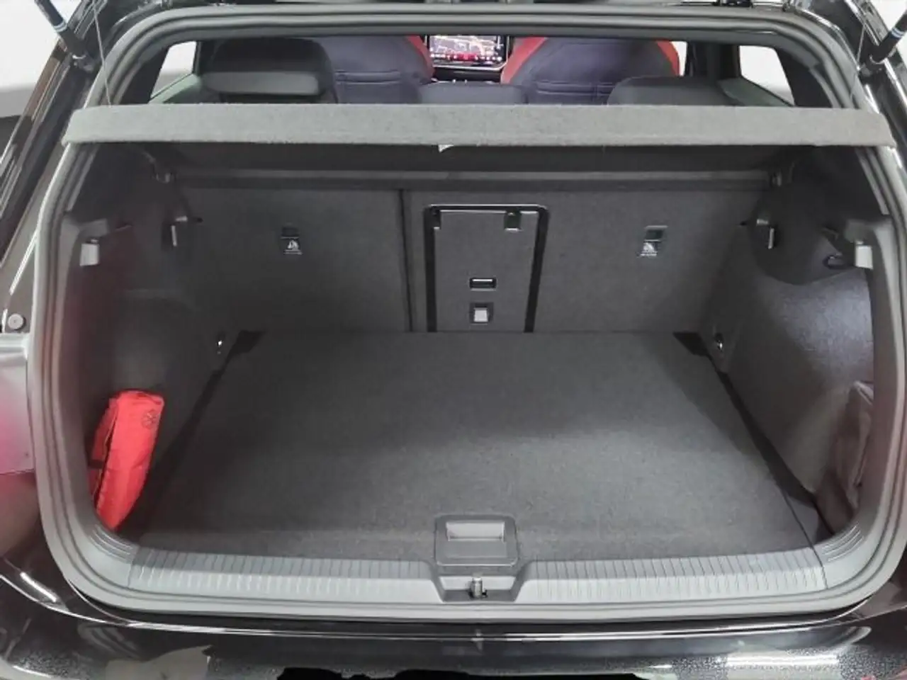 Volkswagen Golf GTI 2.0 TSI DSG BlackStyle 19" SHZ RFK 23