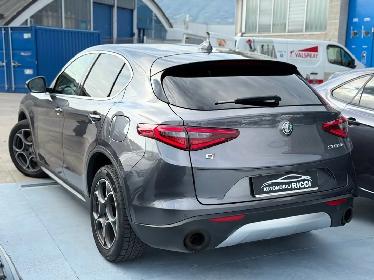 Alfa Romeo Stelvio 2.2 Turbodiesel 210 CV AT8 Q4 Executive Gris - 2